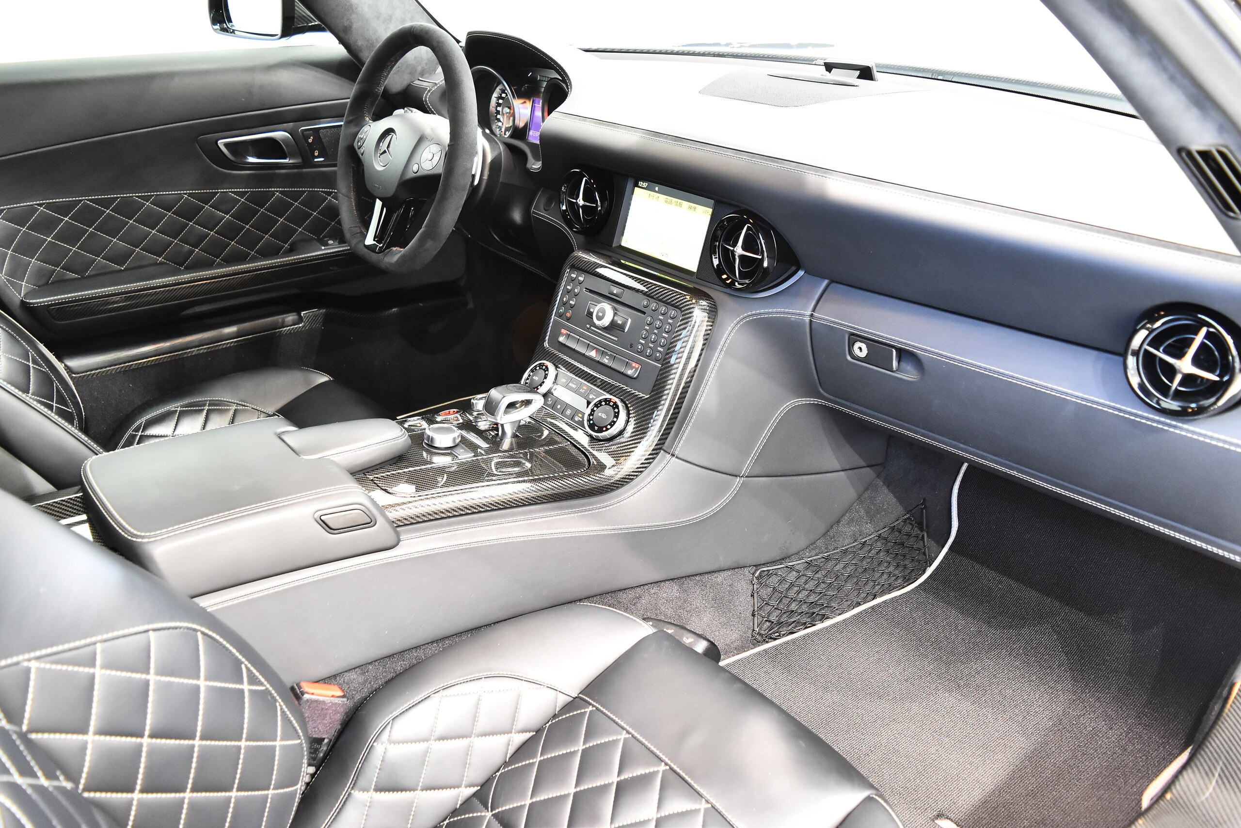 Mercedes Benz SLS AMG GT FINAL EDITION (photo: 11)