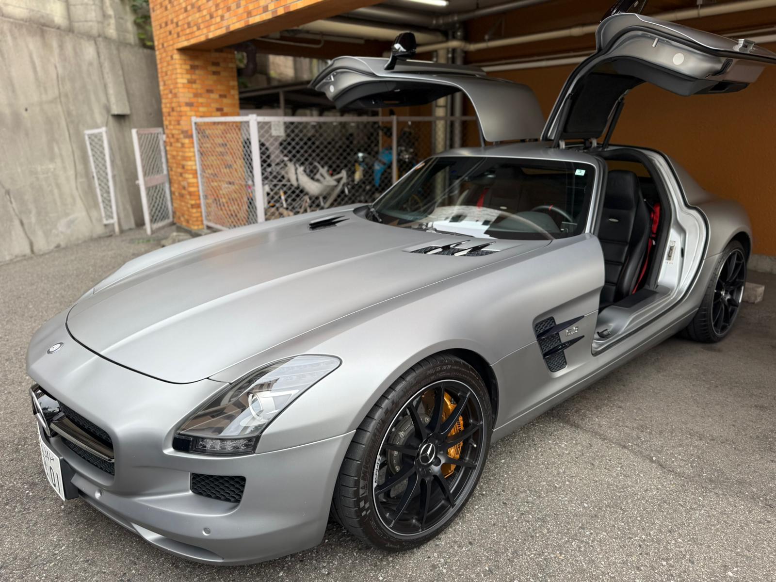 Mercedes Benz SLS AMG GT (photo: 3)