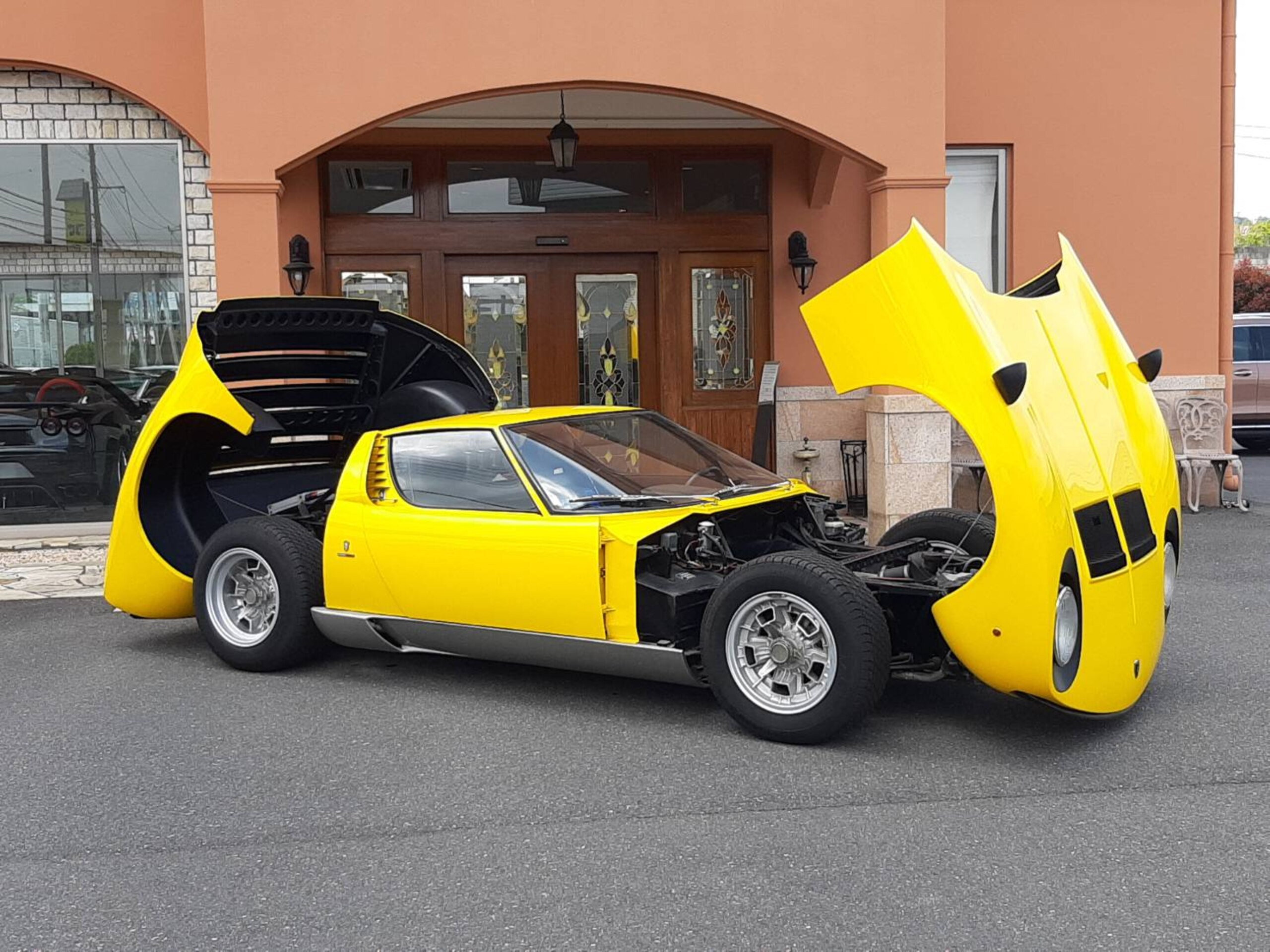 Lamborghini Miura P400 (photo: 6)