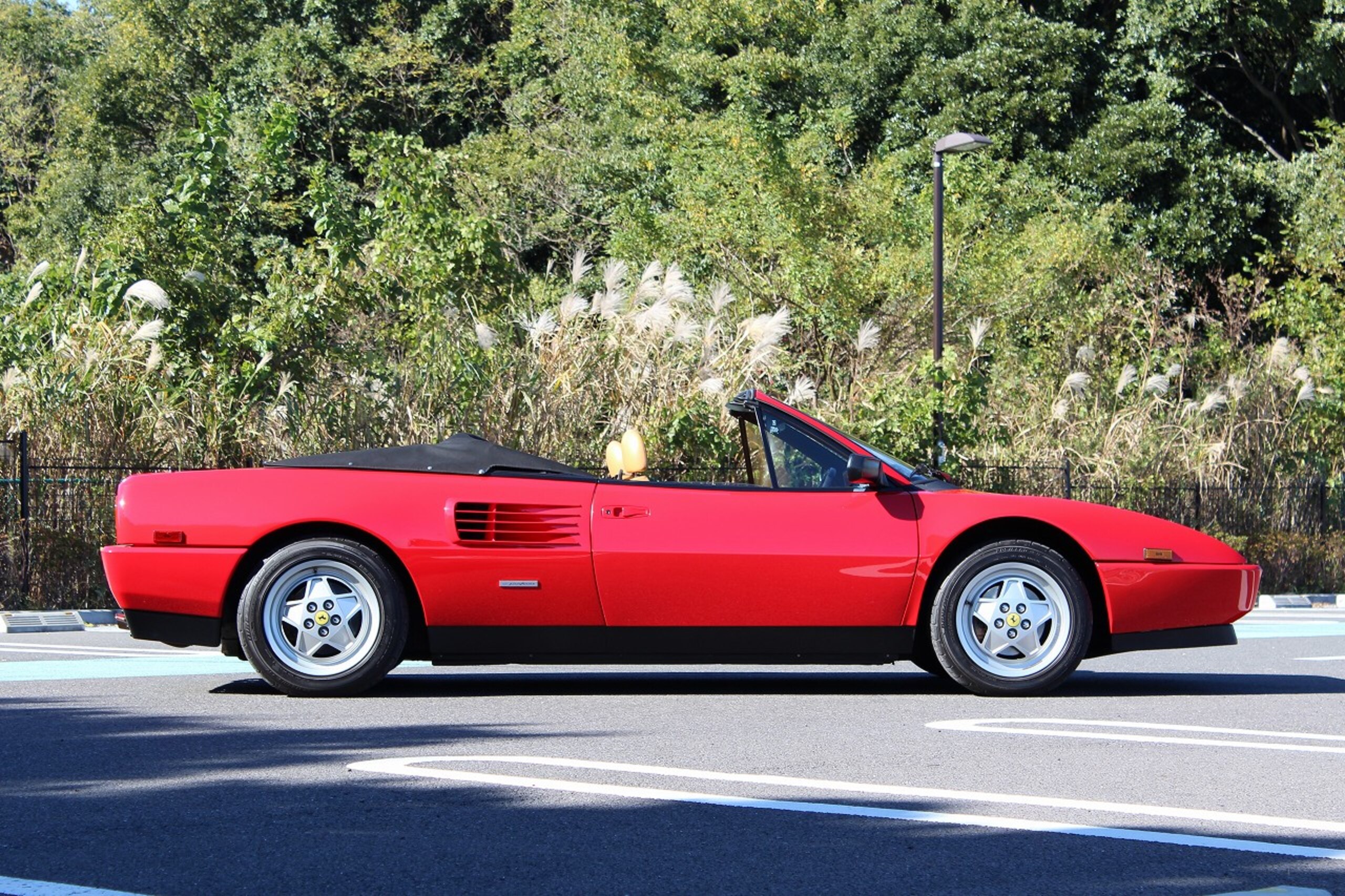 Ferrari Mondial t (photo: 6)