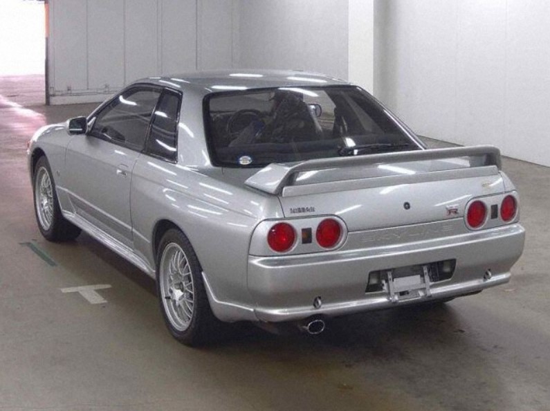 Nissan Skyline GT-R V Spec (photo: 3)