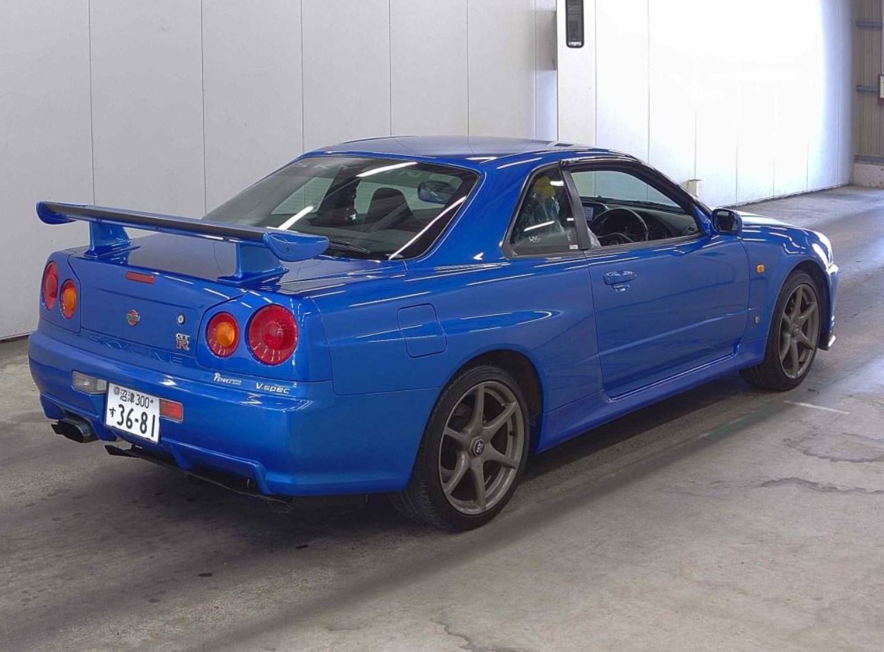 Nissan Skyline GT-R V Spec • EFJ Japan