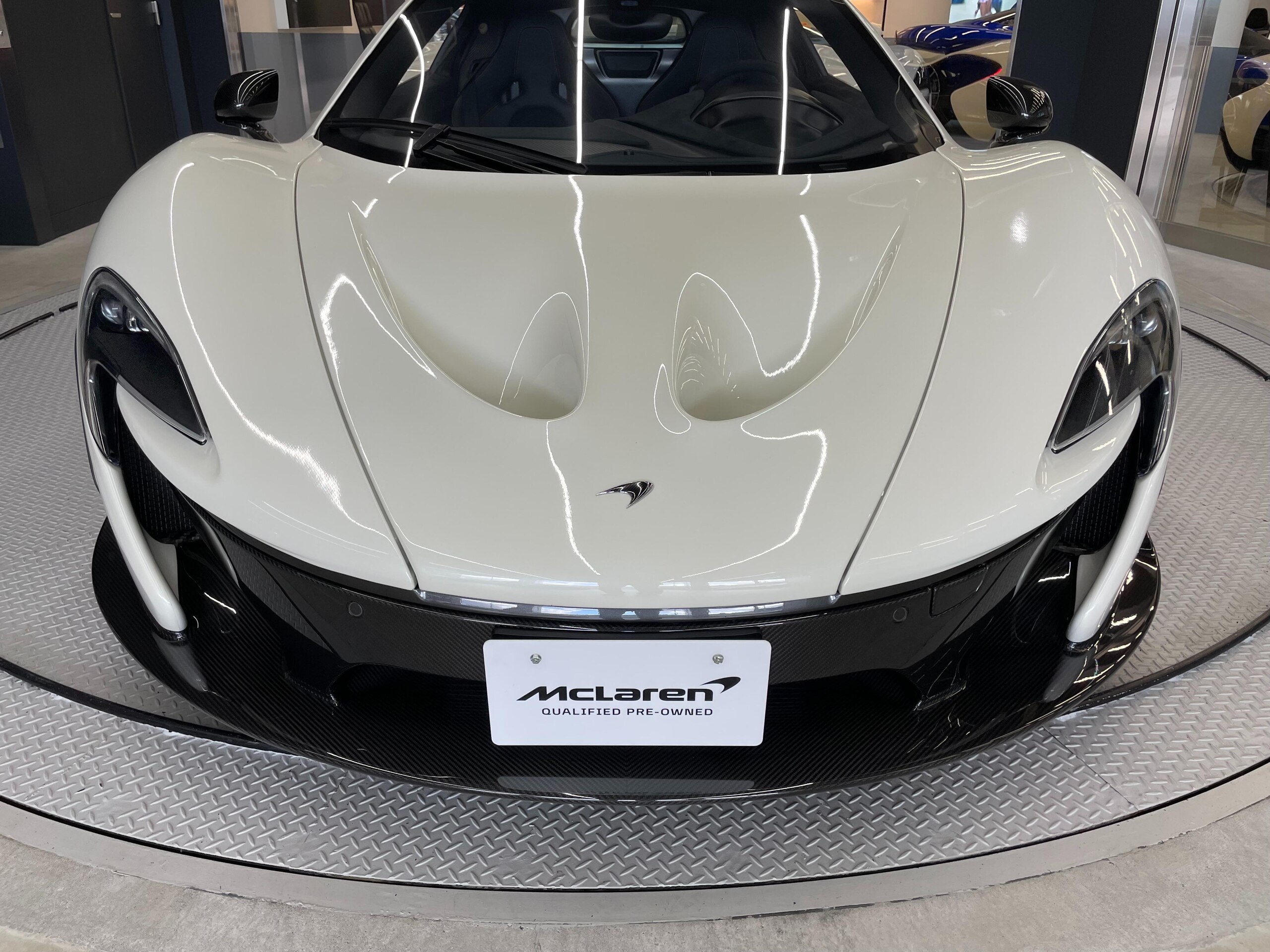 McLaren P1 Limited Edition (photo: 1)