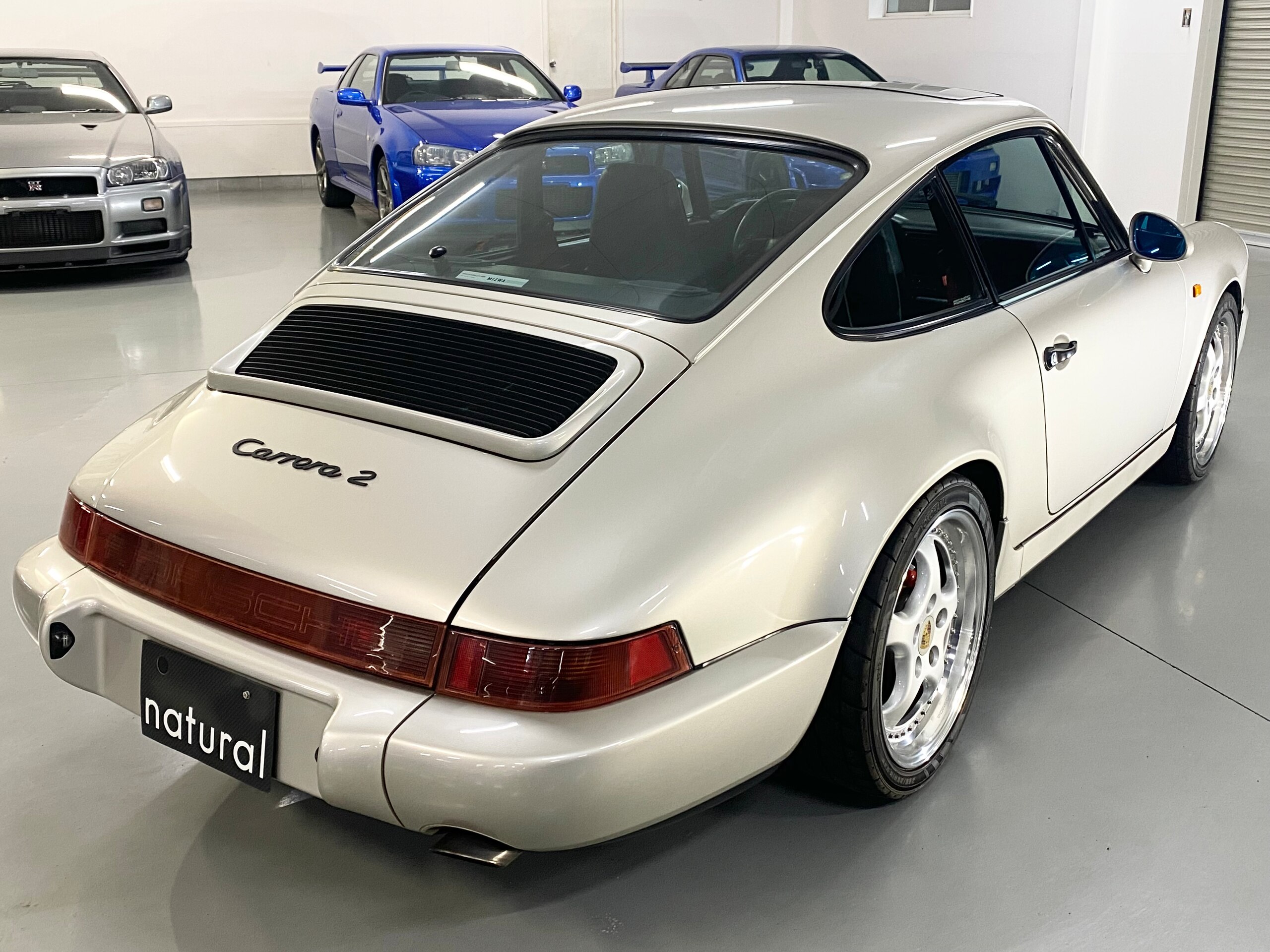 Porsche 911 Carrera 2 (photo: 4)