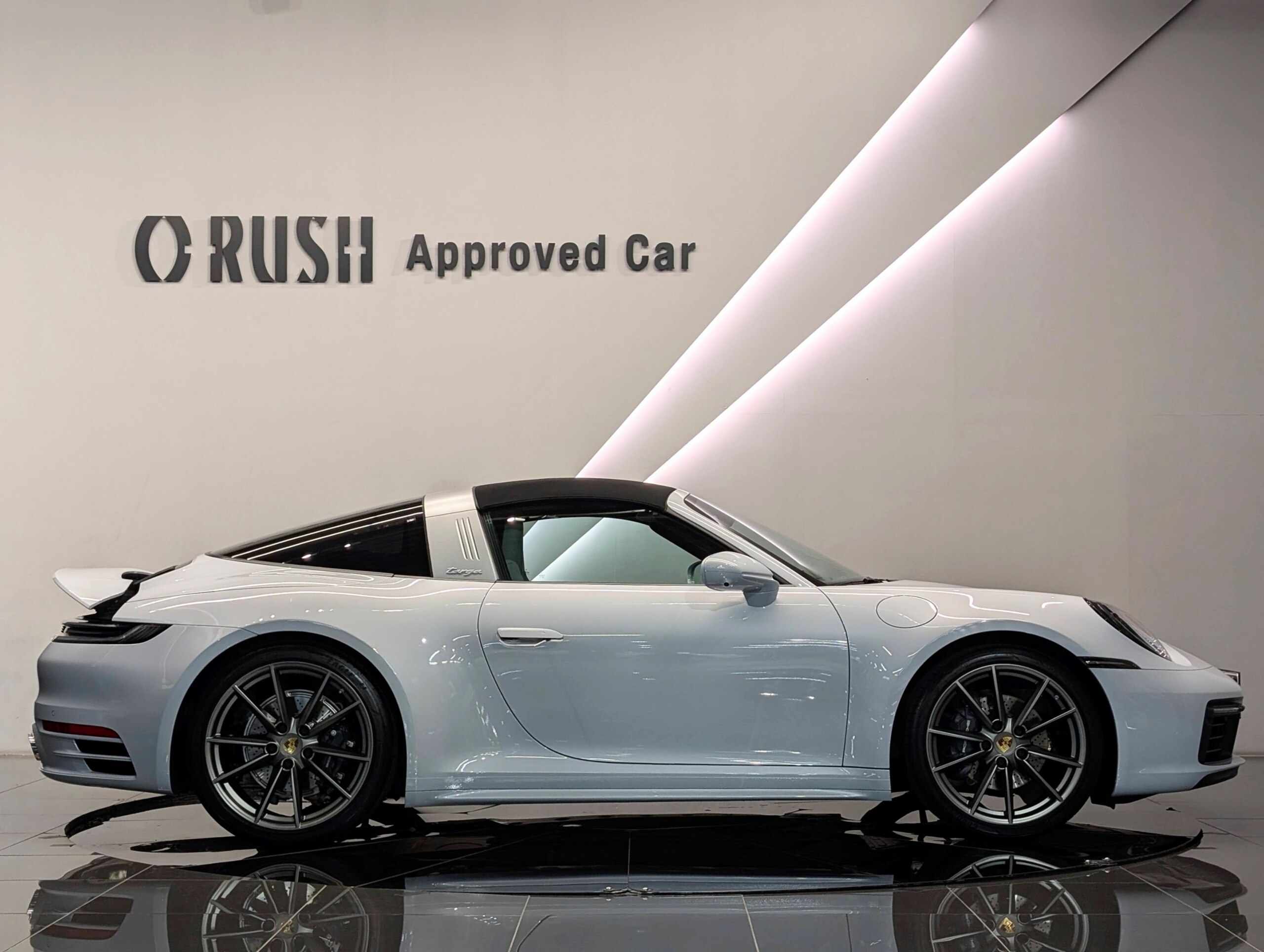 Porsche 911 Targa 4 (photo: 9)