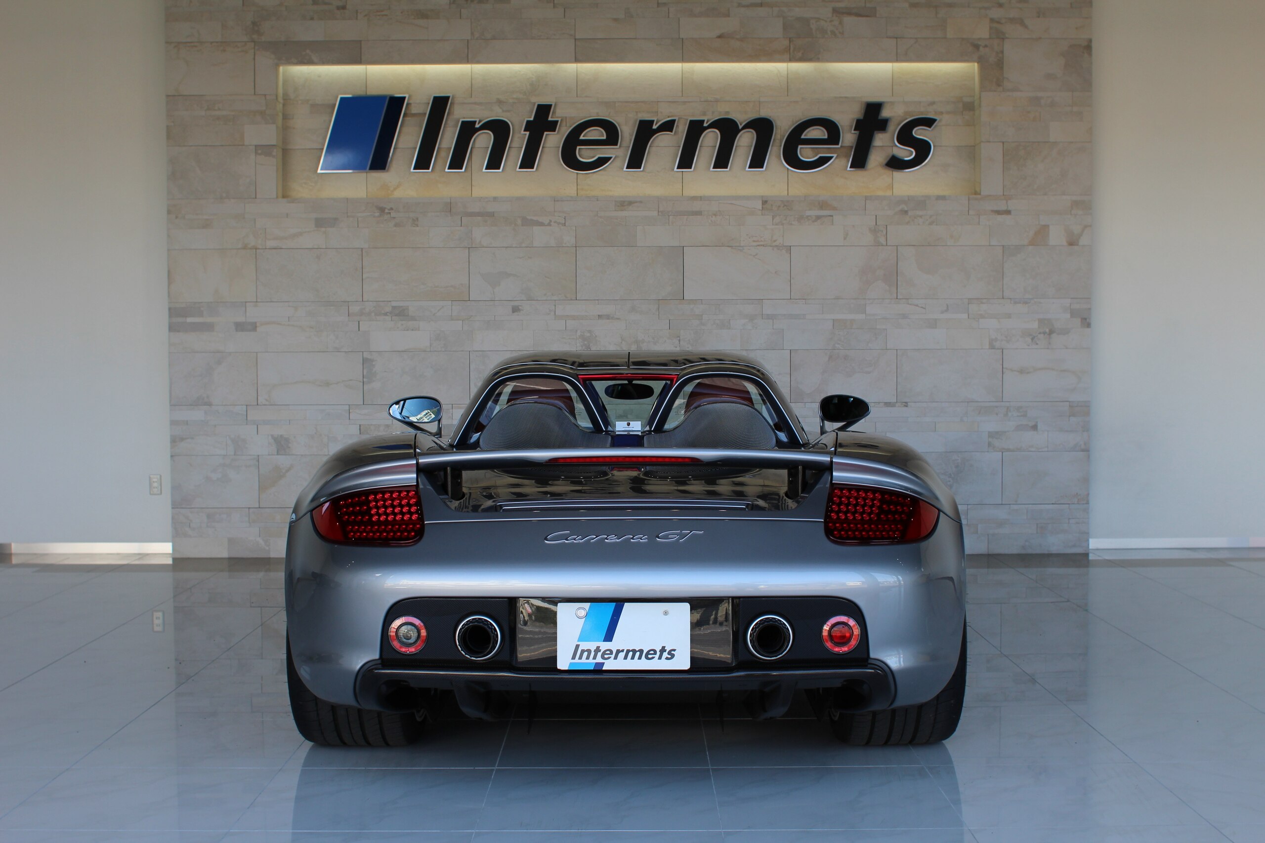 Porsche Carrera GT (photo: 3)