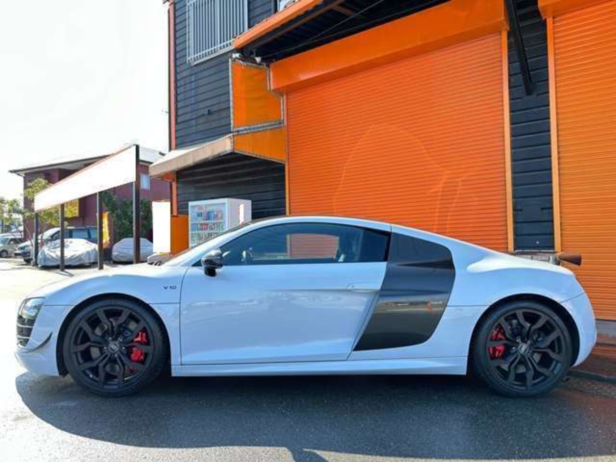 Audi R8 5.2 FSI Quattro (photo: 6)