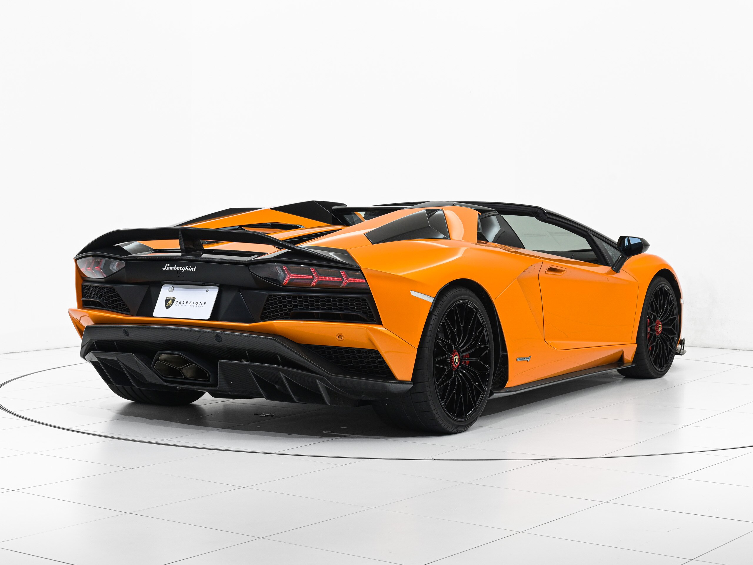 Lamborghini Aventador Roadster S (photo: 5)