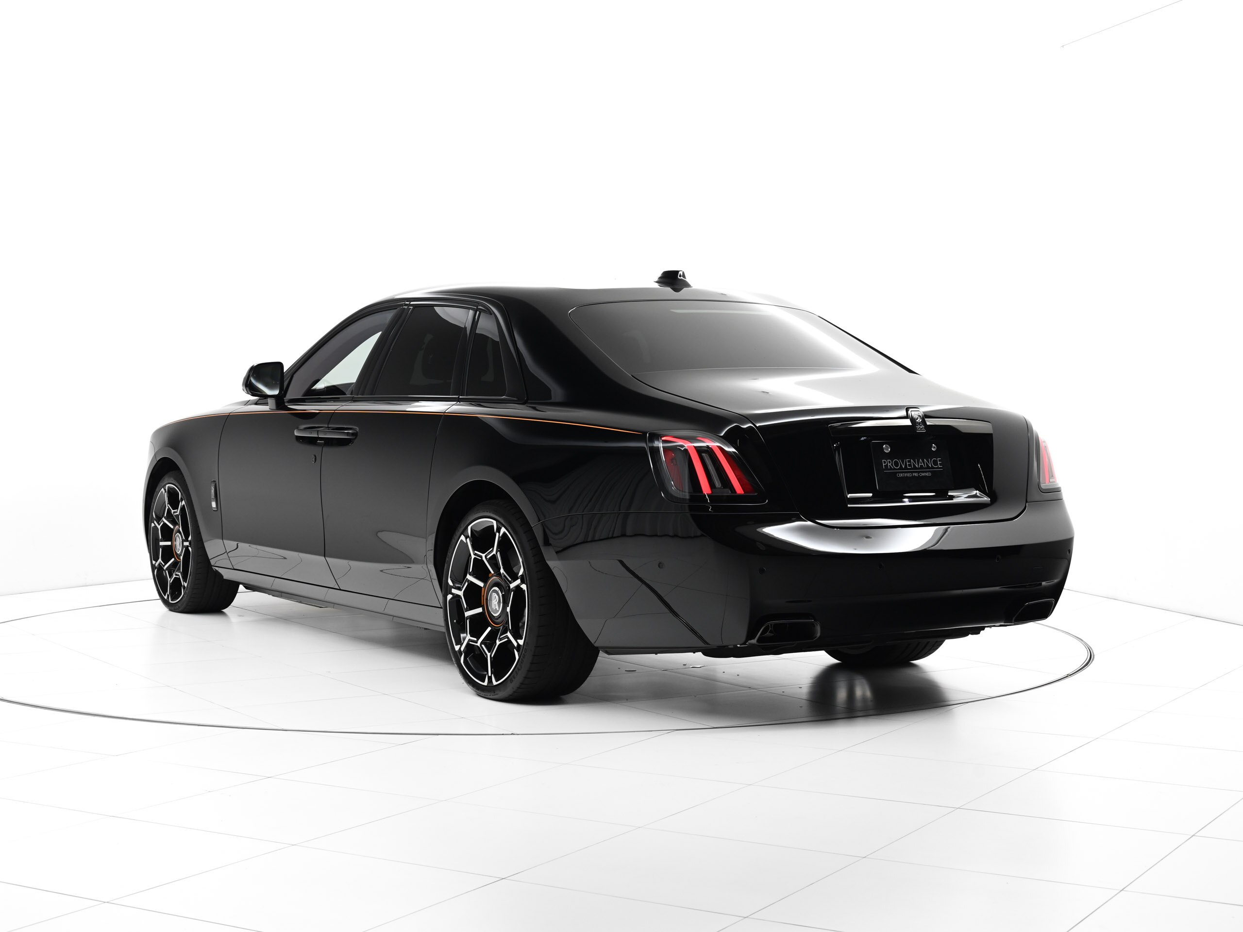 Rolls-Royce Black Badge Ghost Series II (photo: 4)