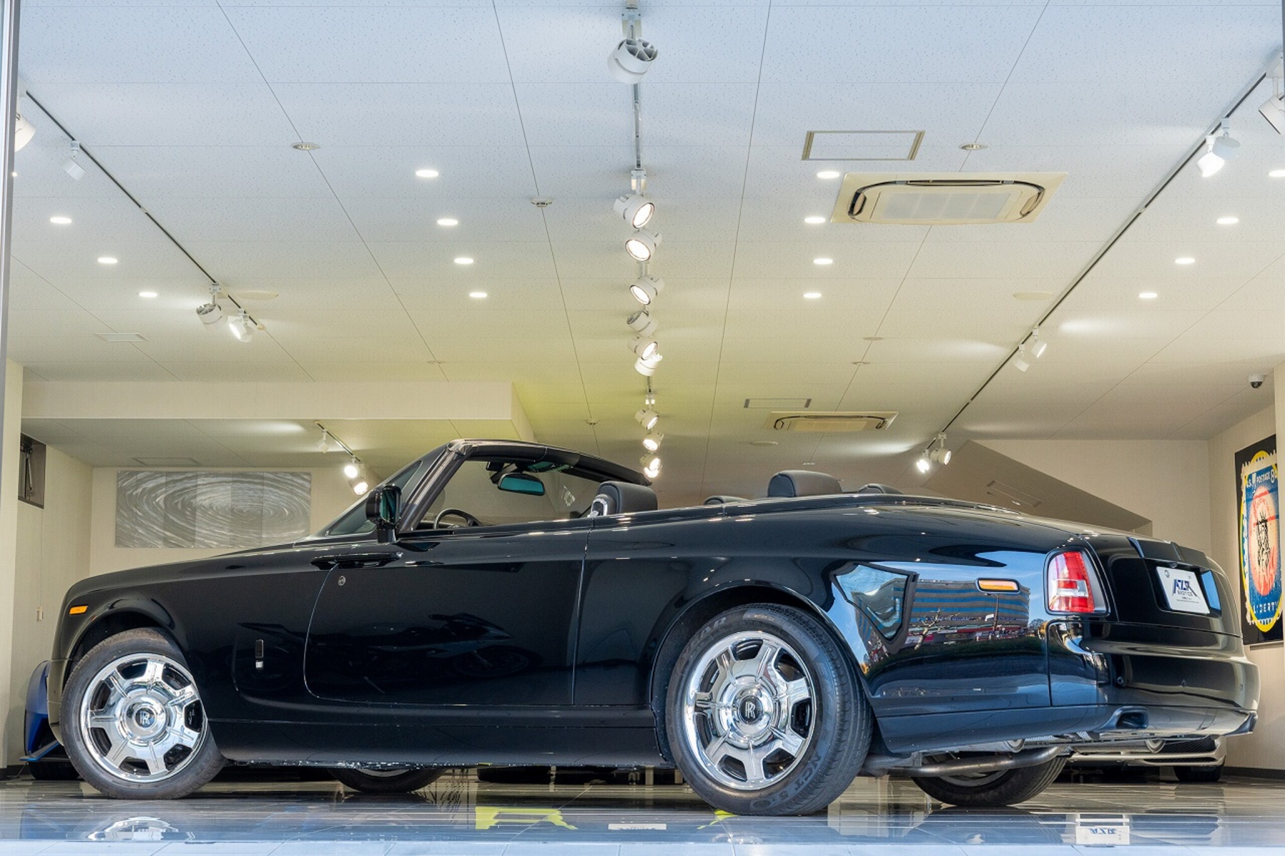 Rolls-Royce Phantom Drophead Coupe (photo: 5)