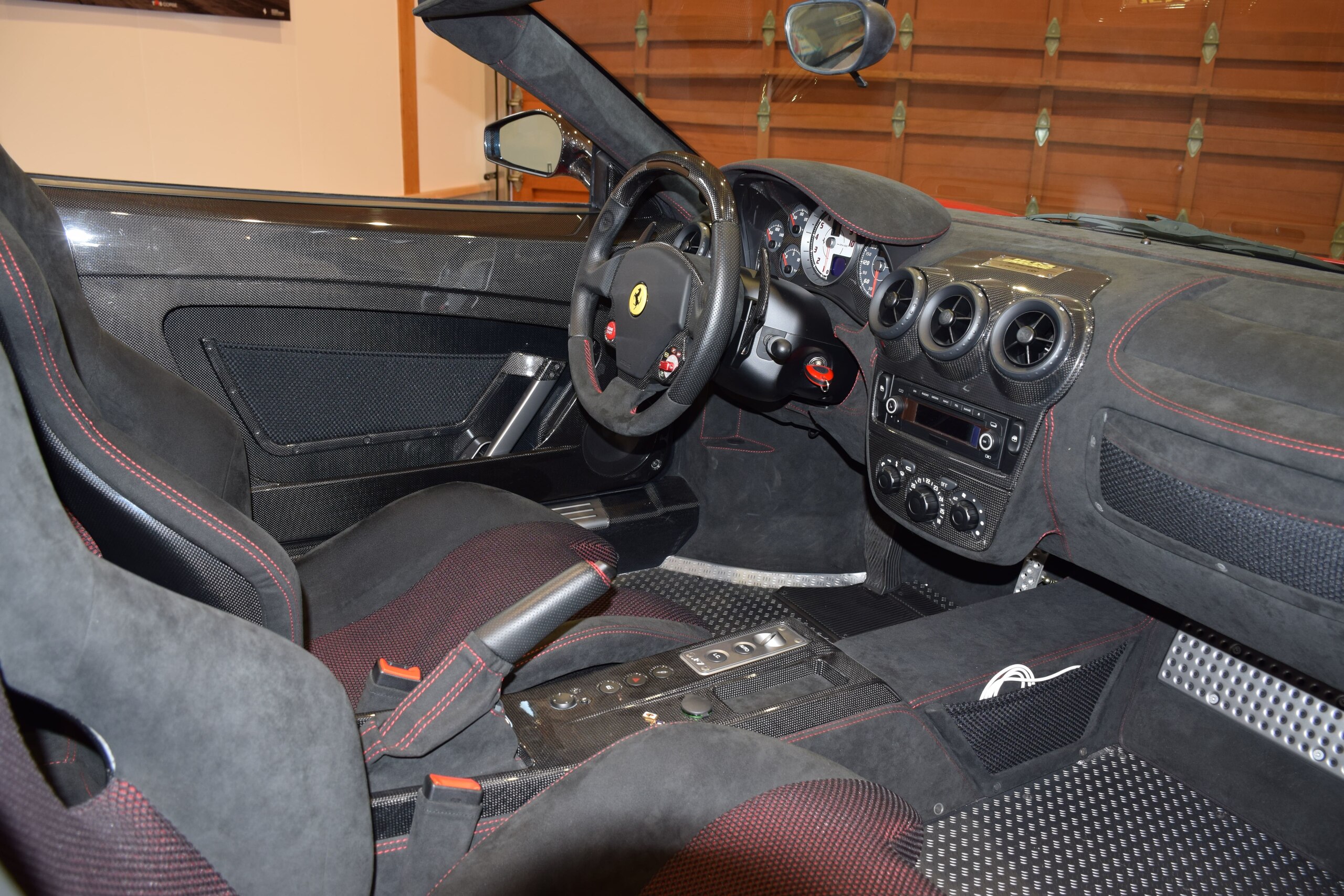 Ferrari Scuderia Spider 16M (photo: 11)