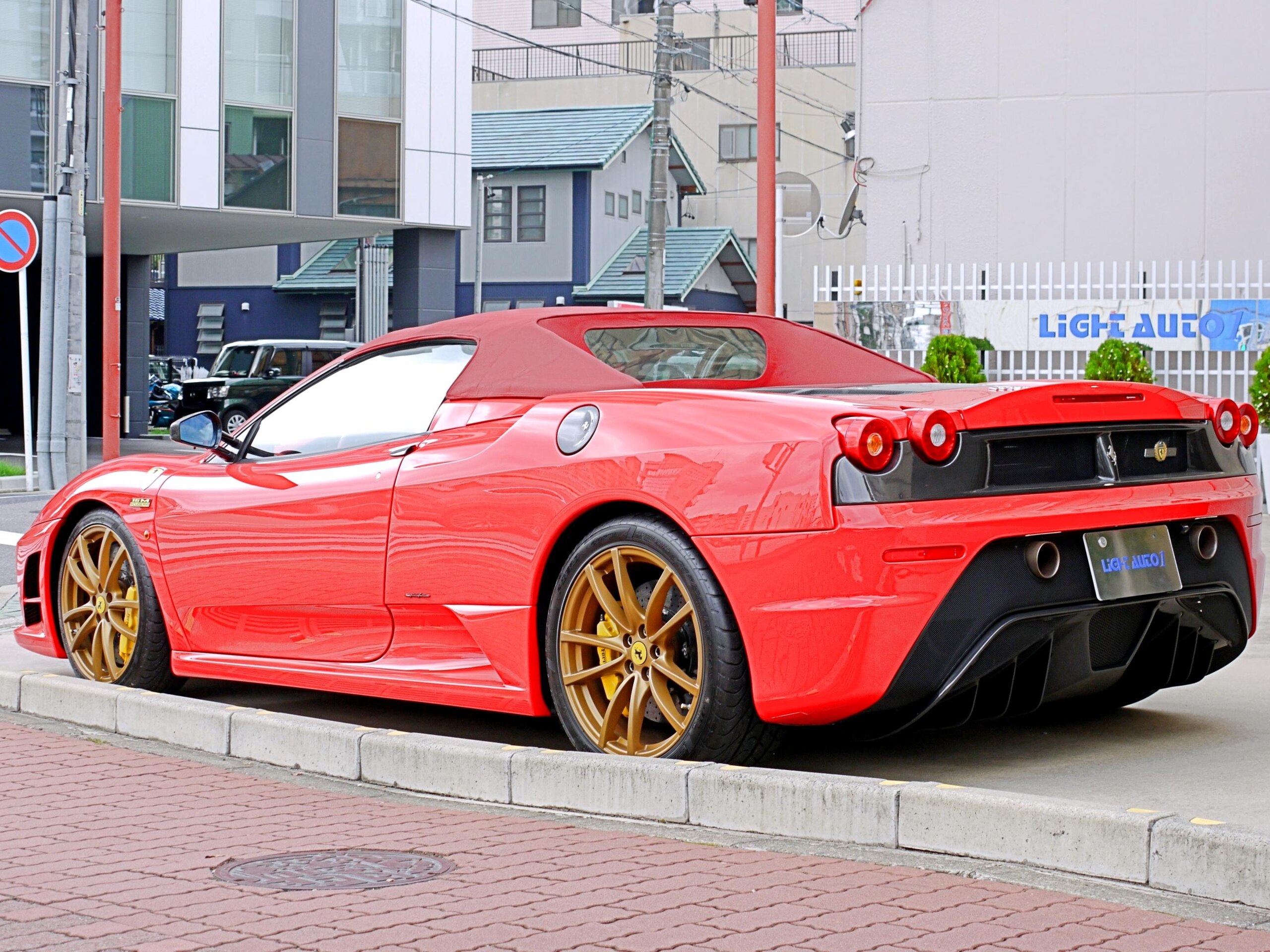 Ferrari Scuderia Spider 16M (photo: 4)