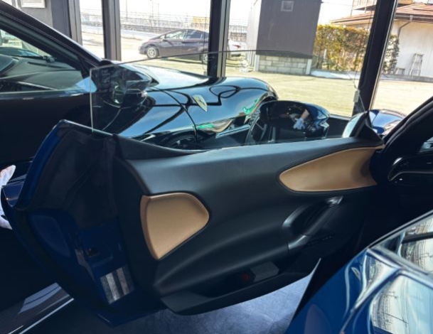 Ferrari SF90 Spider Tailor Made (photo: 6)