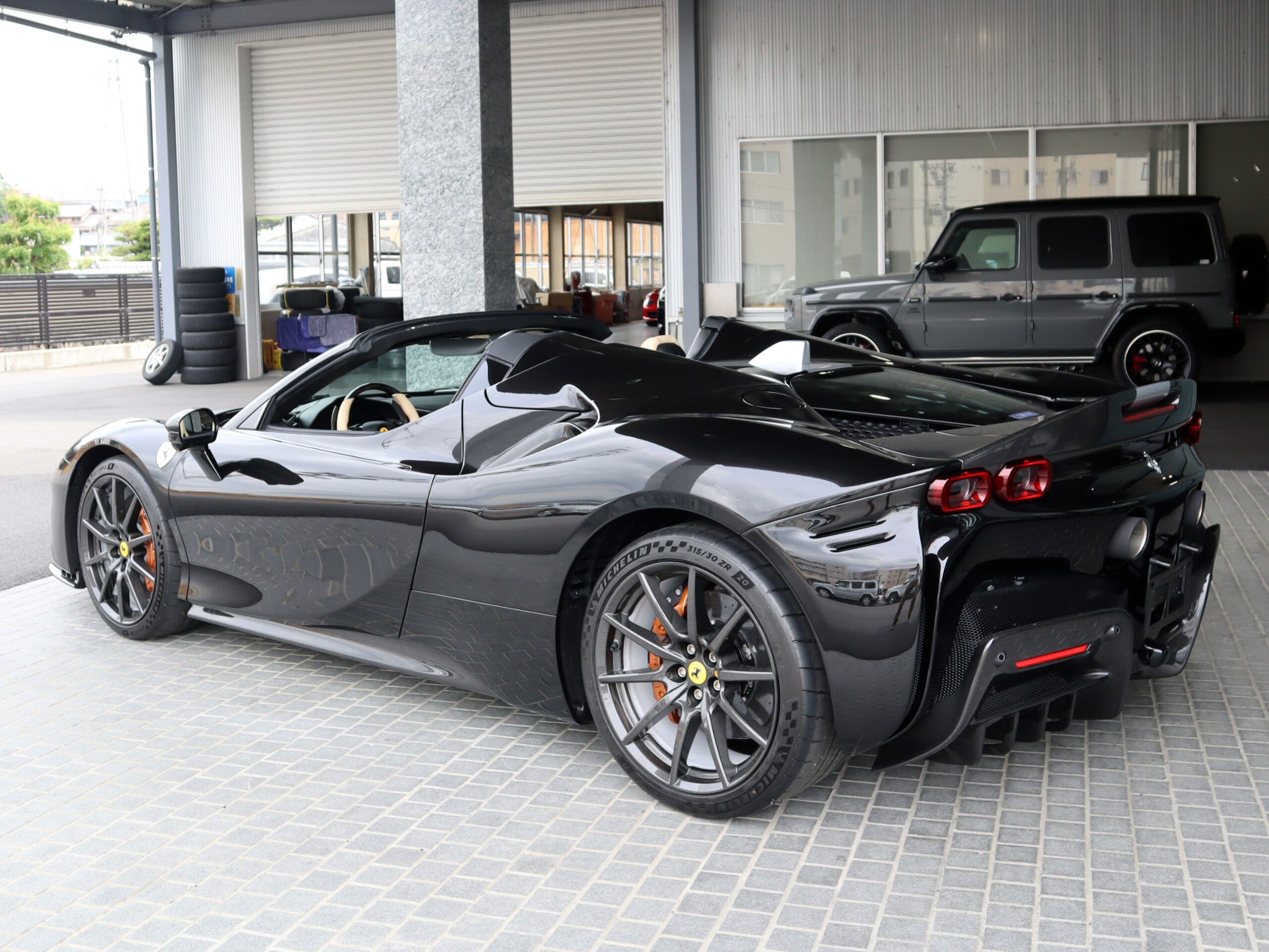 Ferrari SF90 Spider (photo: 2)