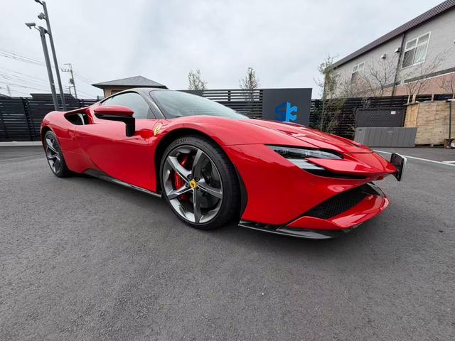 Ferrari SF90 Stradale (photo: 2)