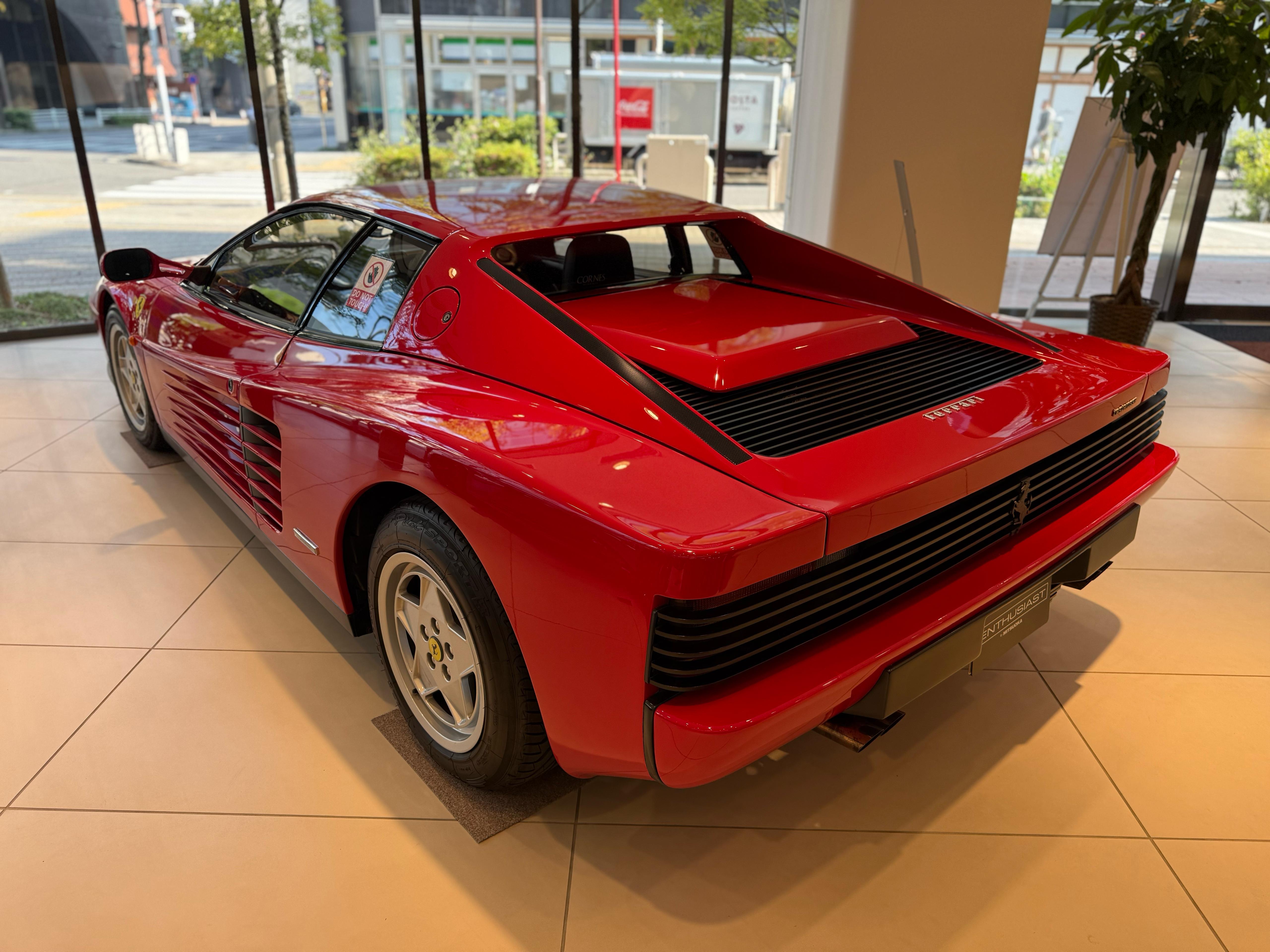Ferrari Testarossa (photo: 5)
