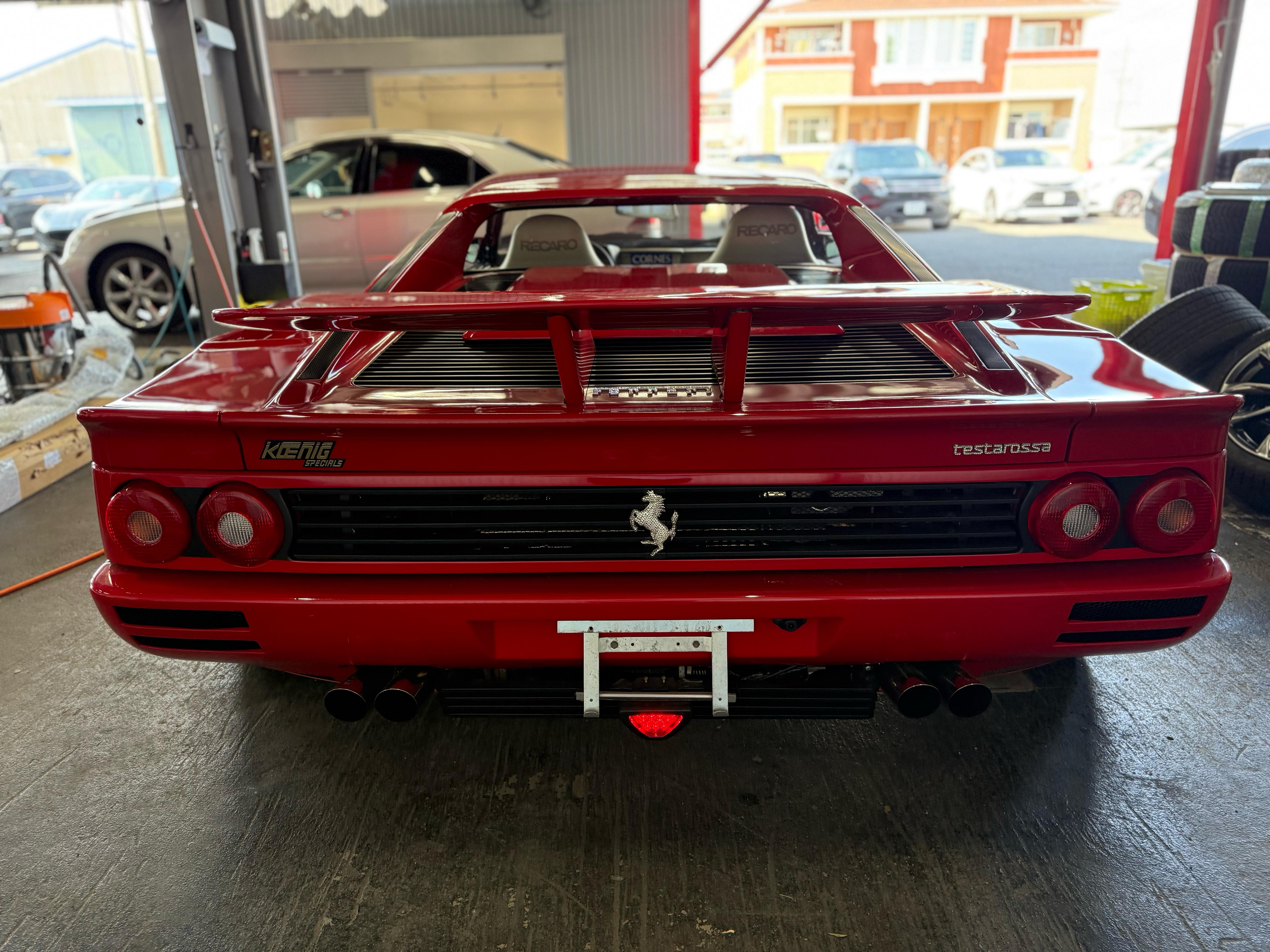 Ferrari Testarossa (photo: 3)