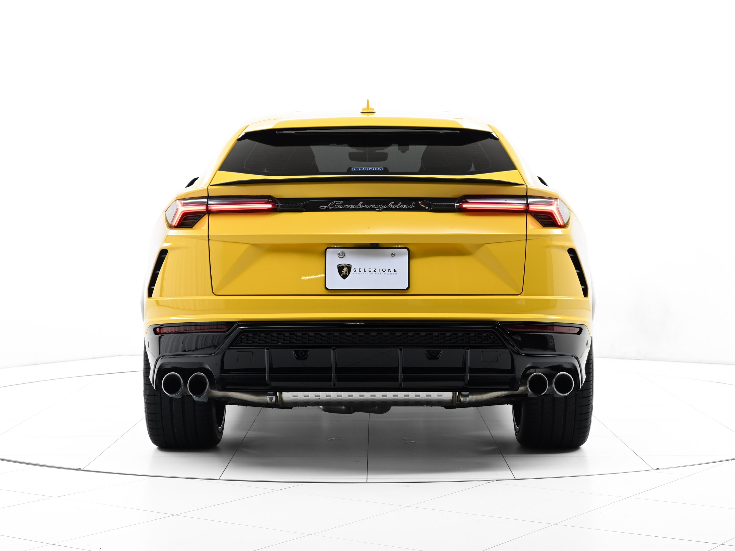 Lamborghini Urus (photo: 2)