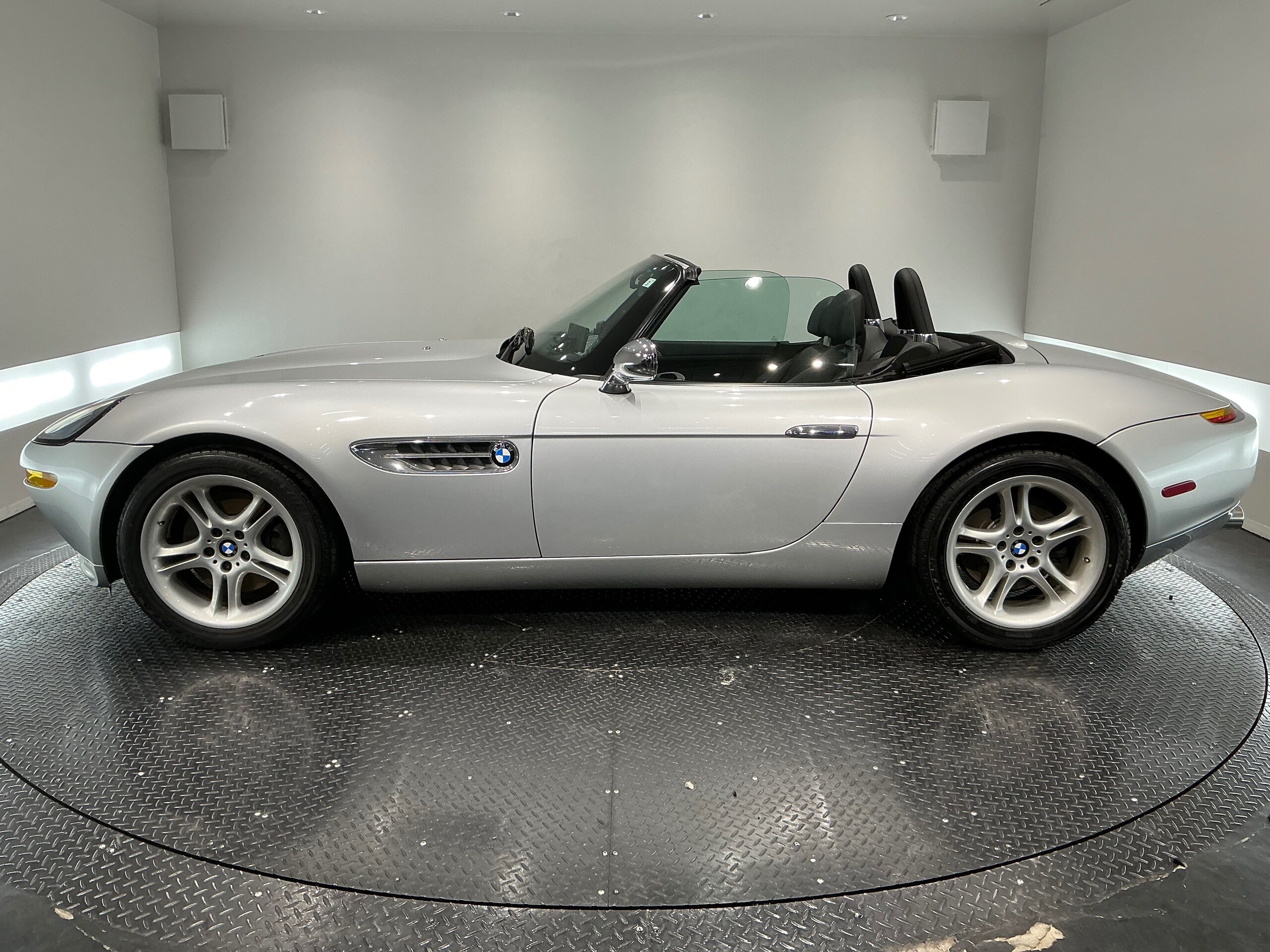BMW Z8 (photo: 6)