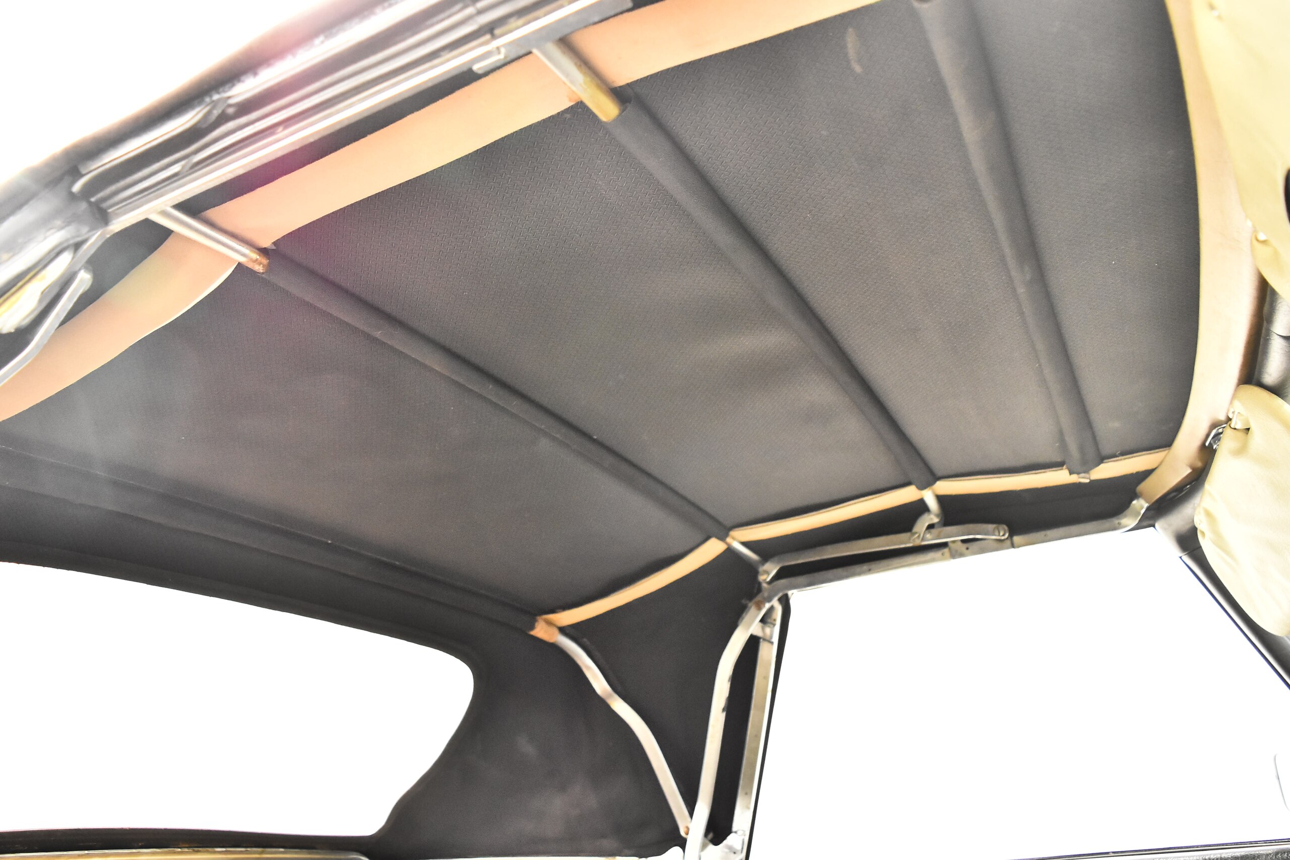 Mercedes Benz 280SL (photo: 14)