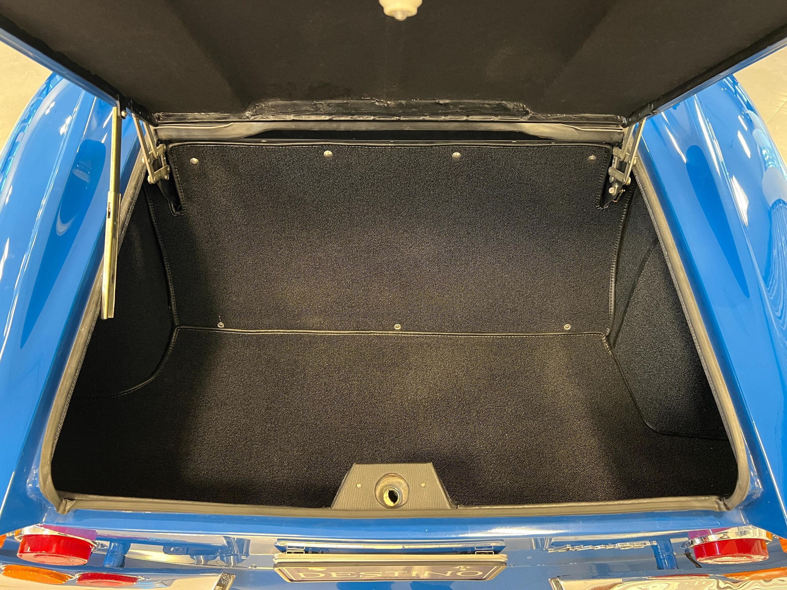 Ferrari DINO 246GT (photo: 15)