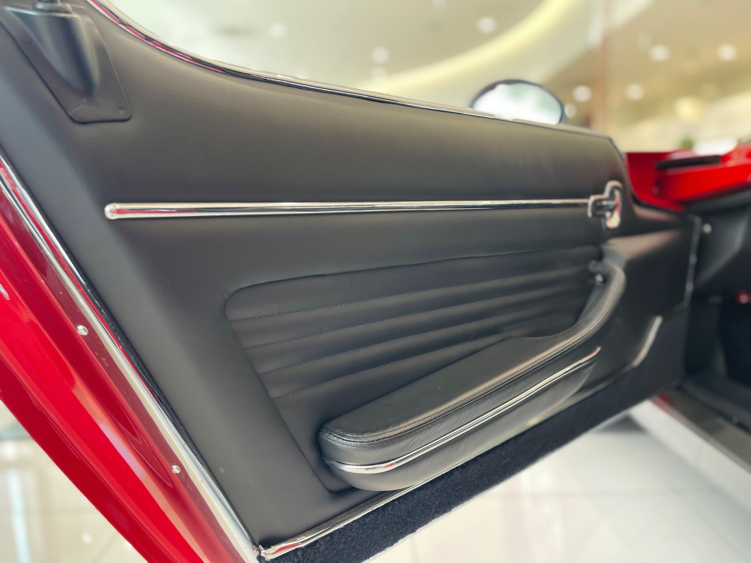 Lamborghini Miura P400S (photo: 9)