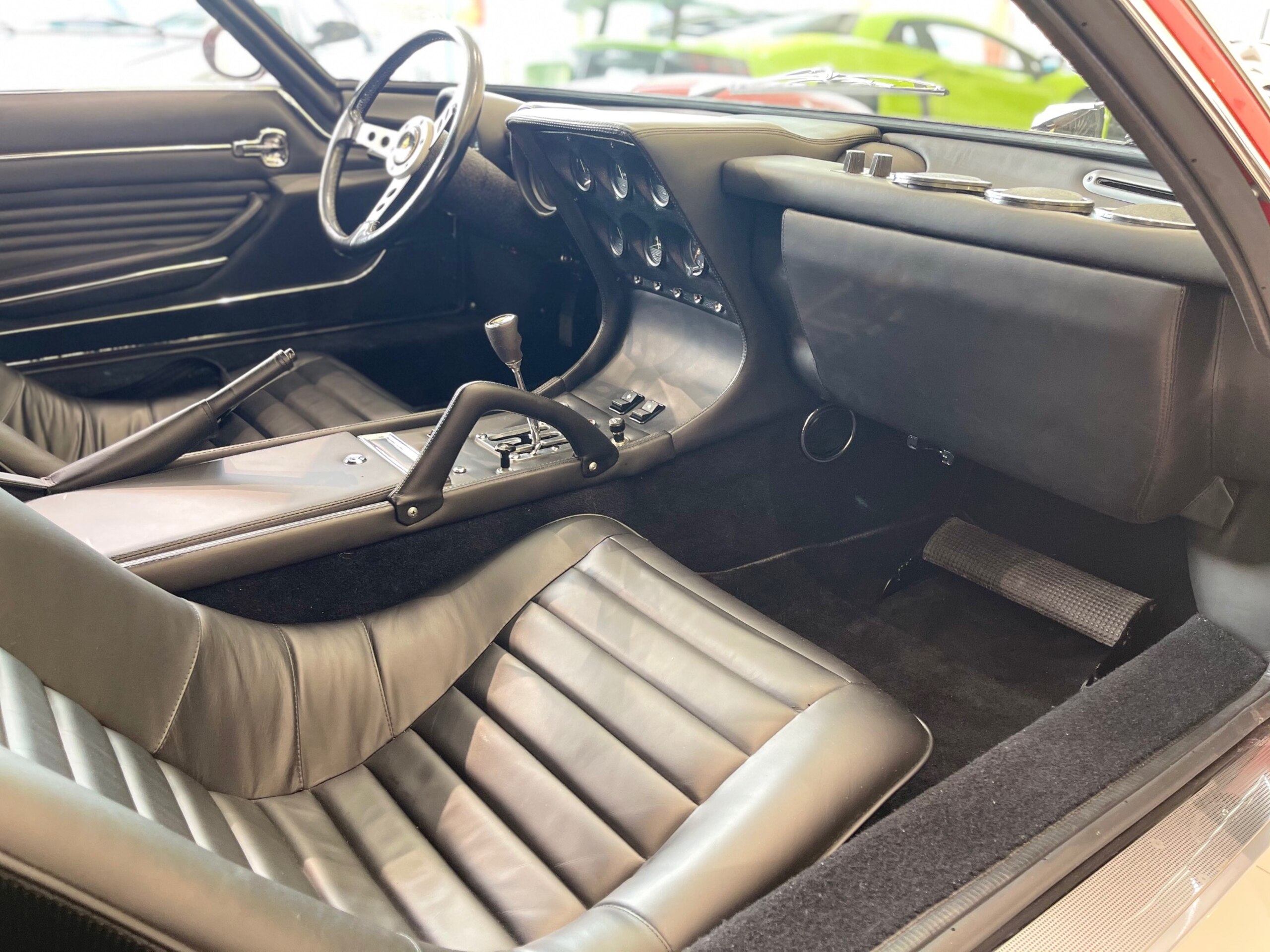 Lamborghini Miura P400S (photo: 17)