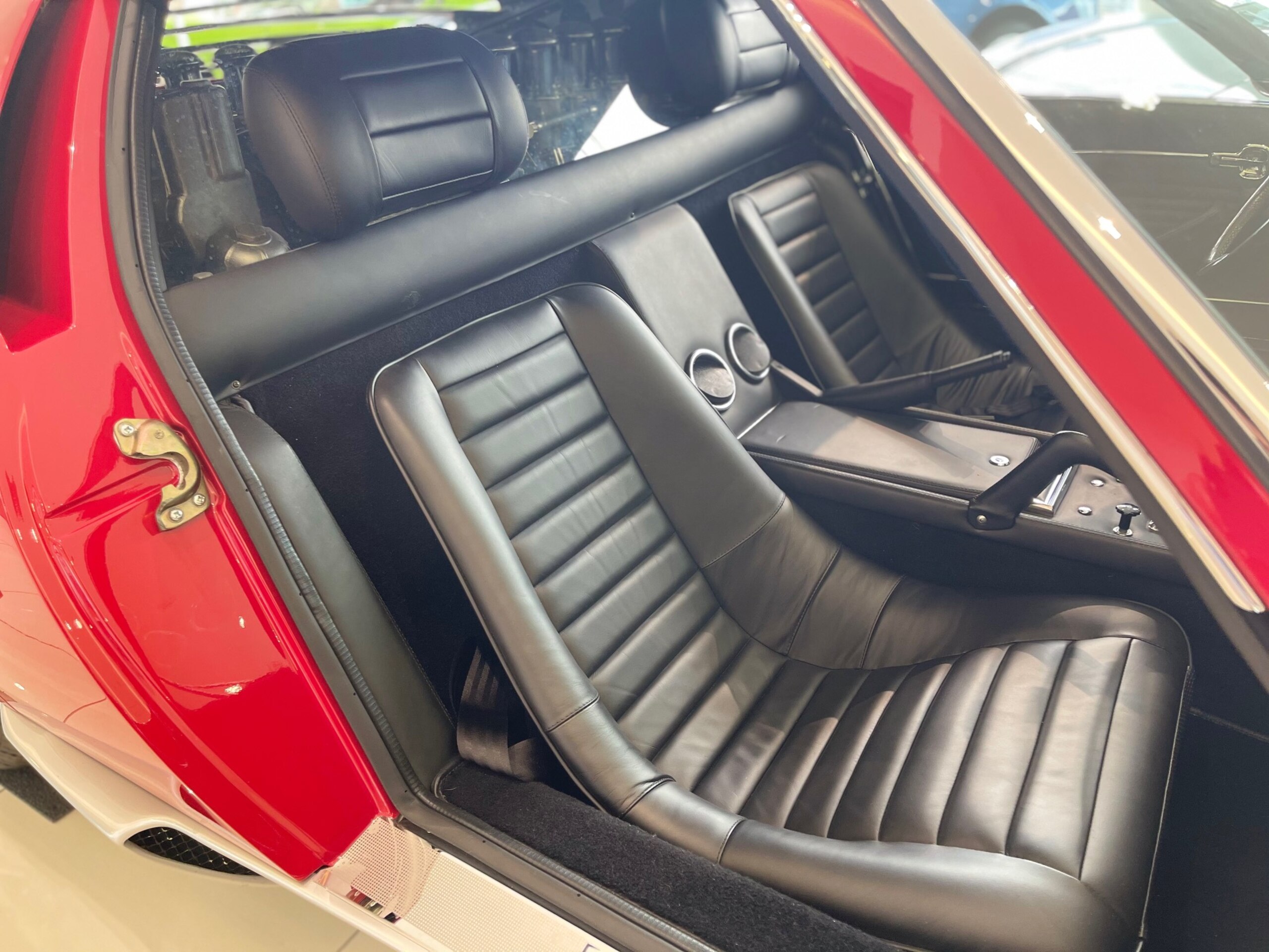 Lamborghini Miura P400S (photo: 18)