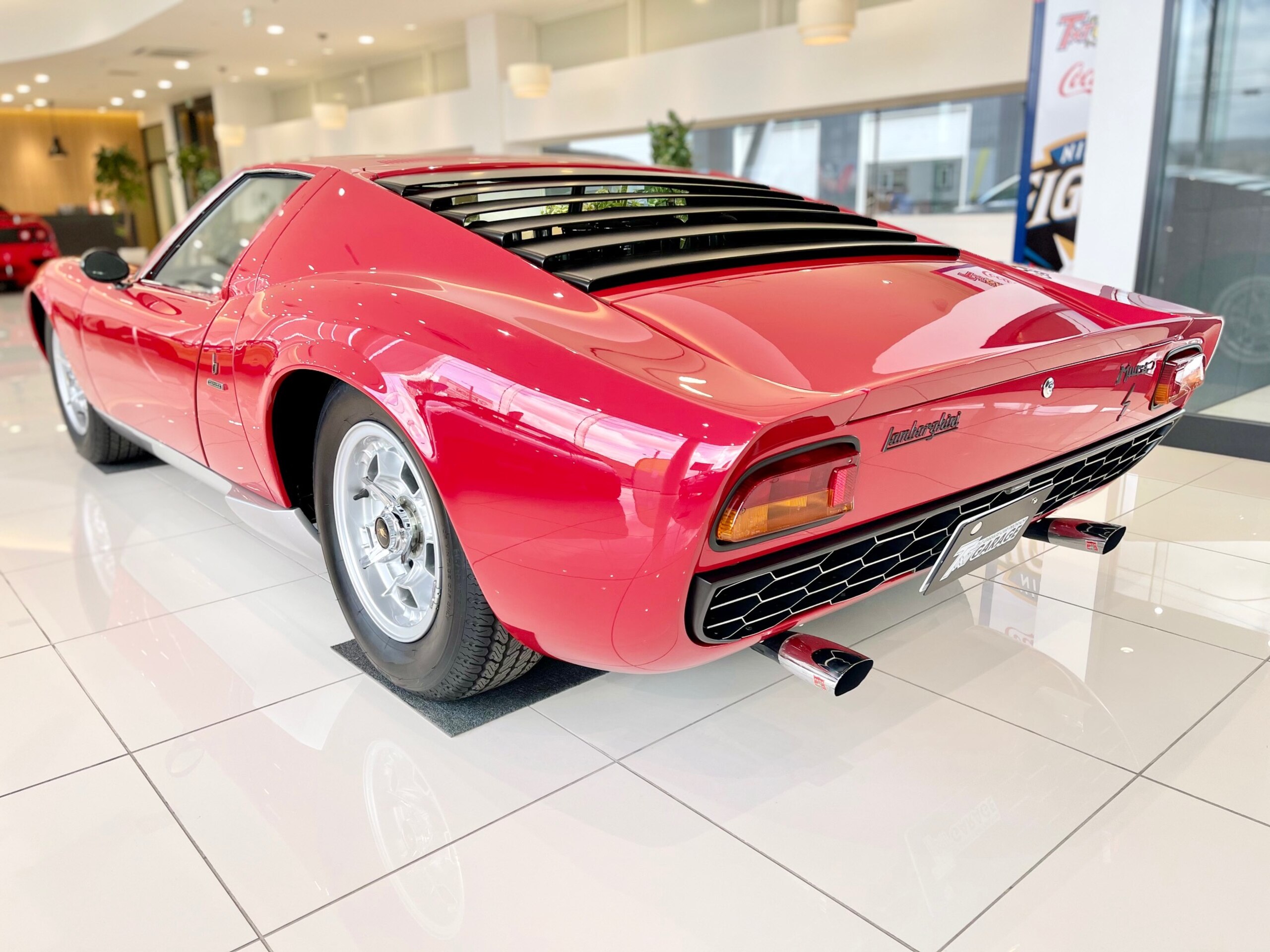 Lamborghini Miura P400S (photo: 5)