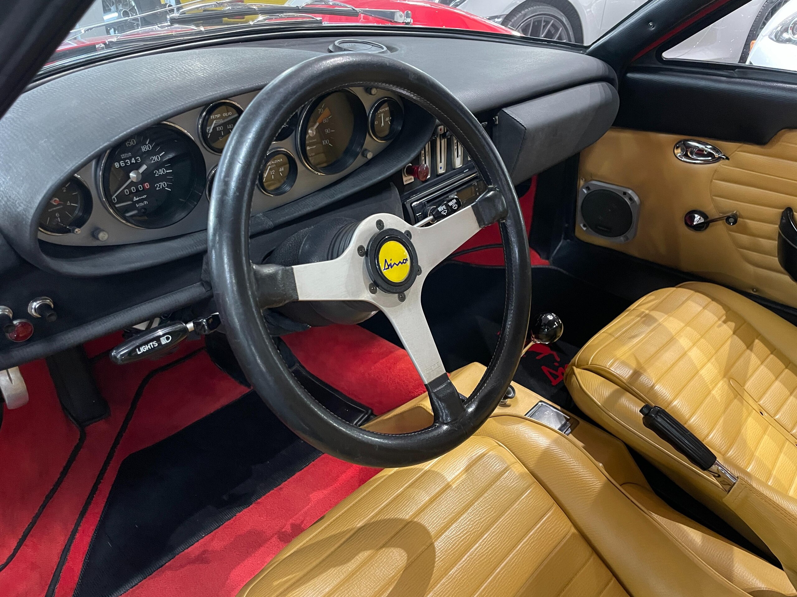 Ferrari DINO 246GT (photo: 8)