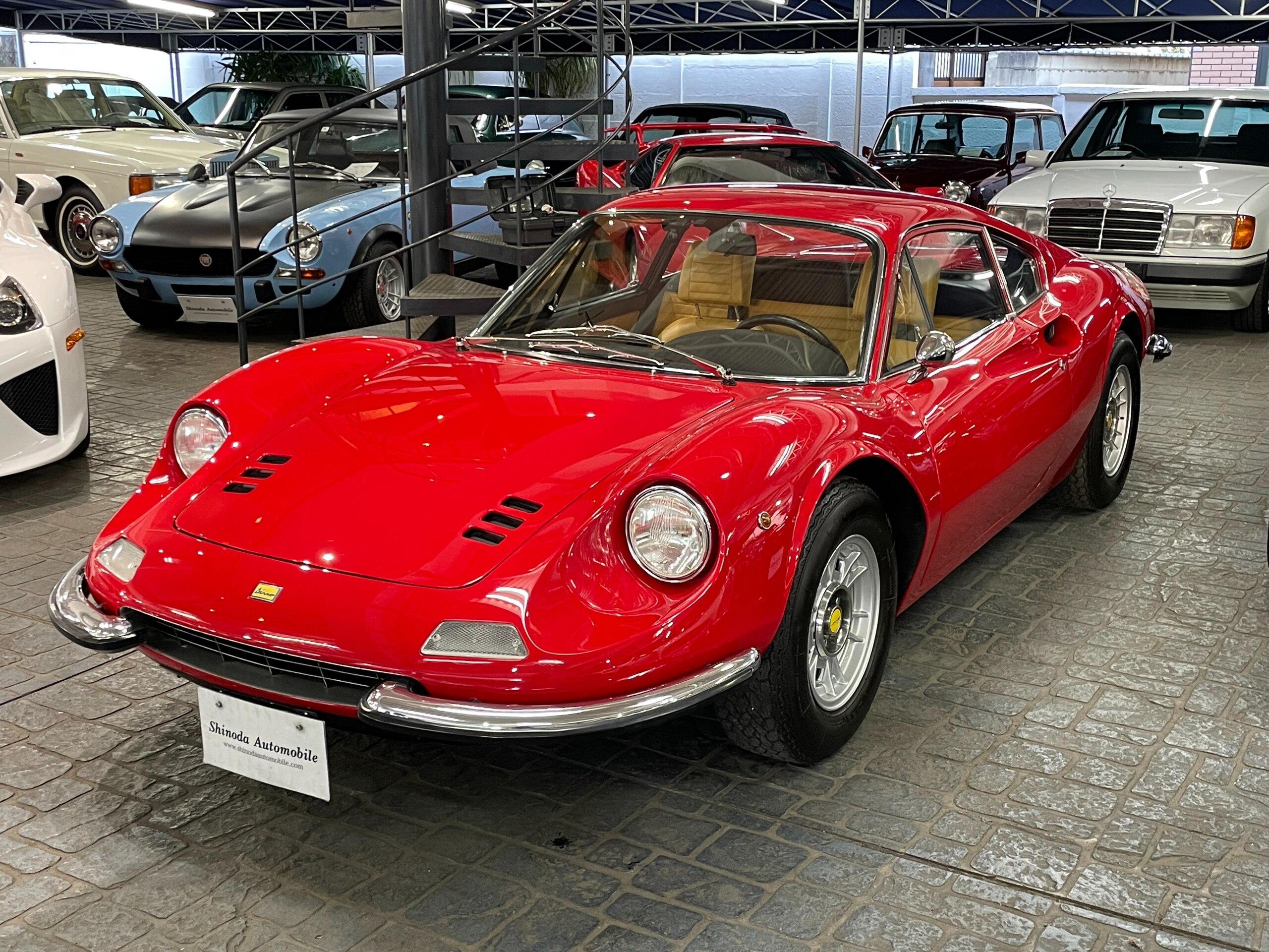 Ferrari DINO 246GT (photo: 1)
