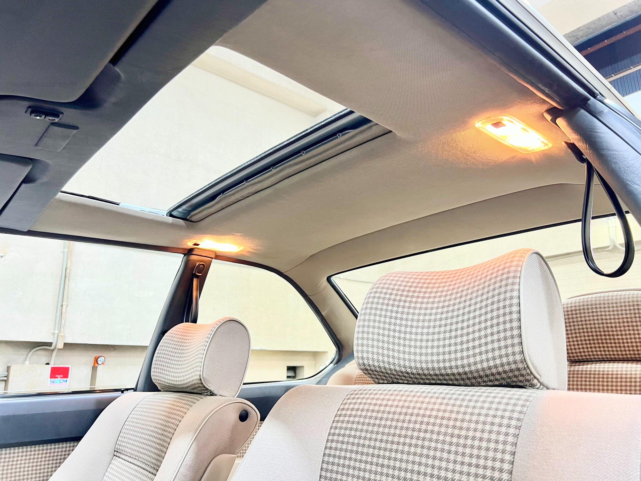 BMW 635CSi (photo: 8)