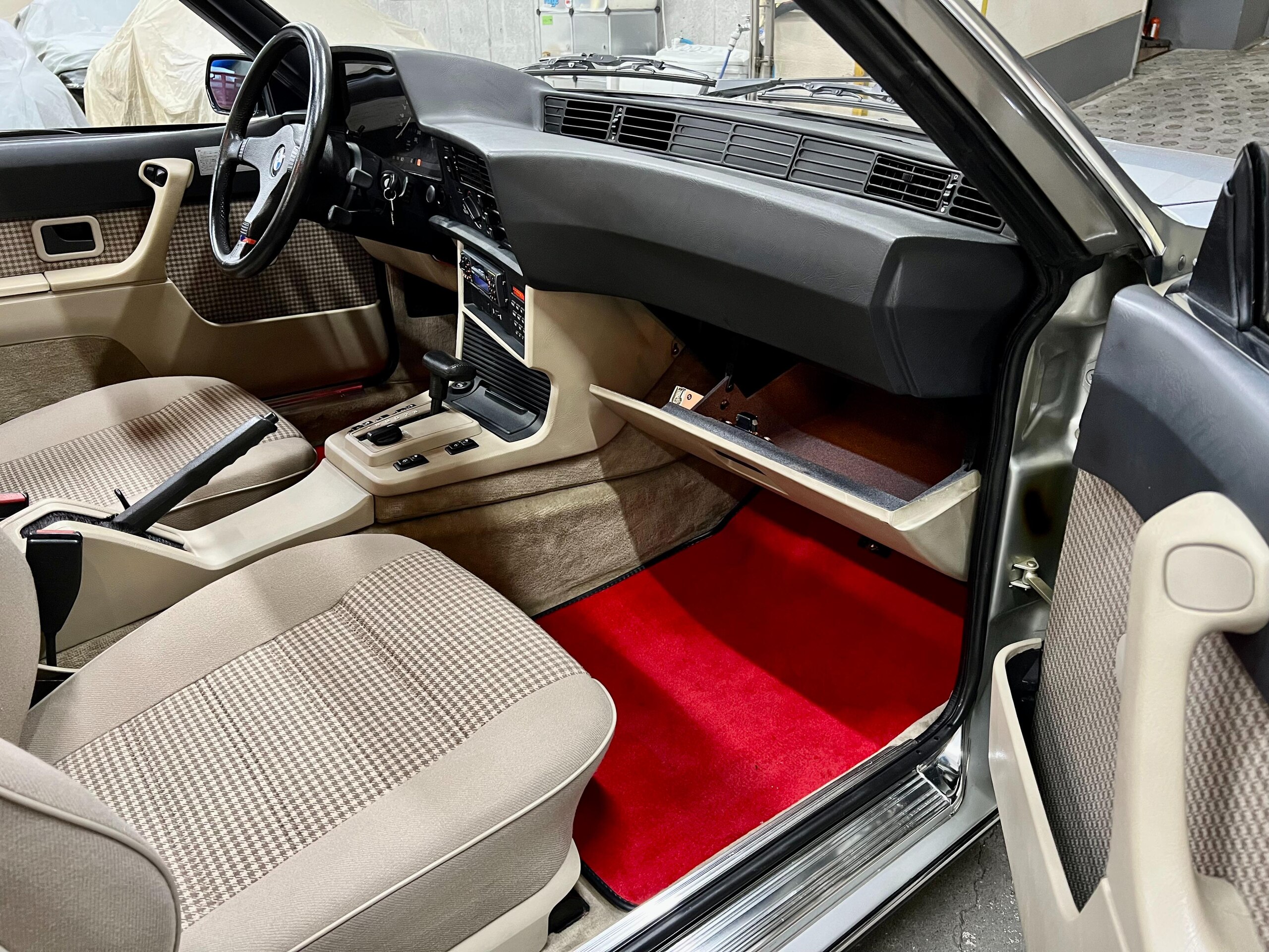 BMW 635CSi (photo: 13)