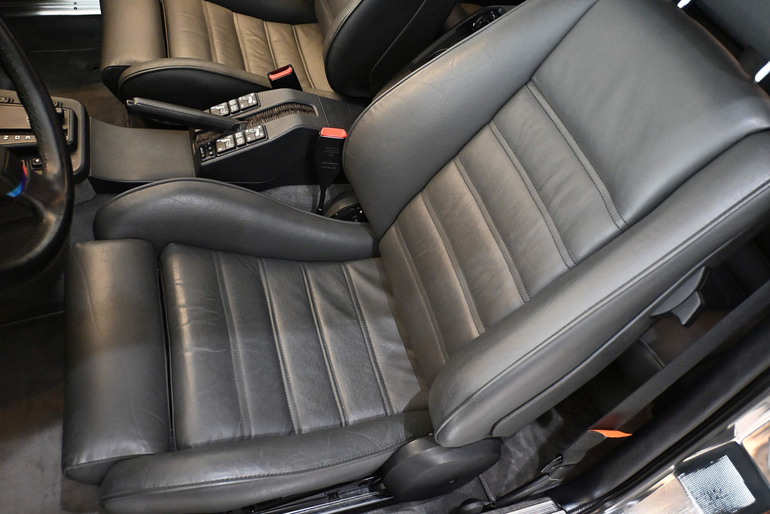 BMW 635CSi (photo: 5)