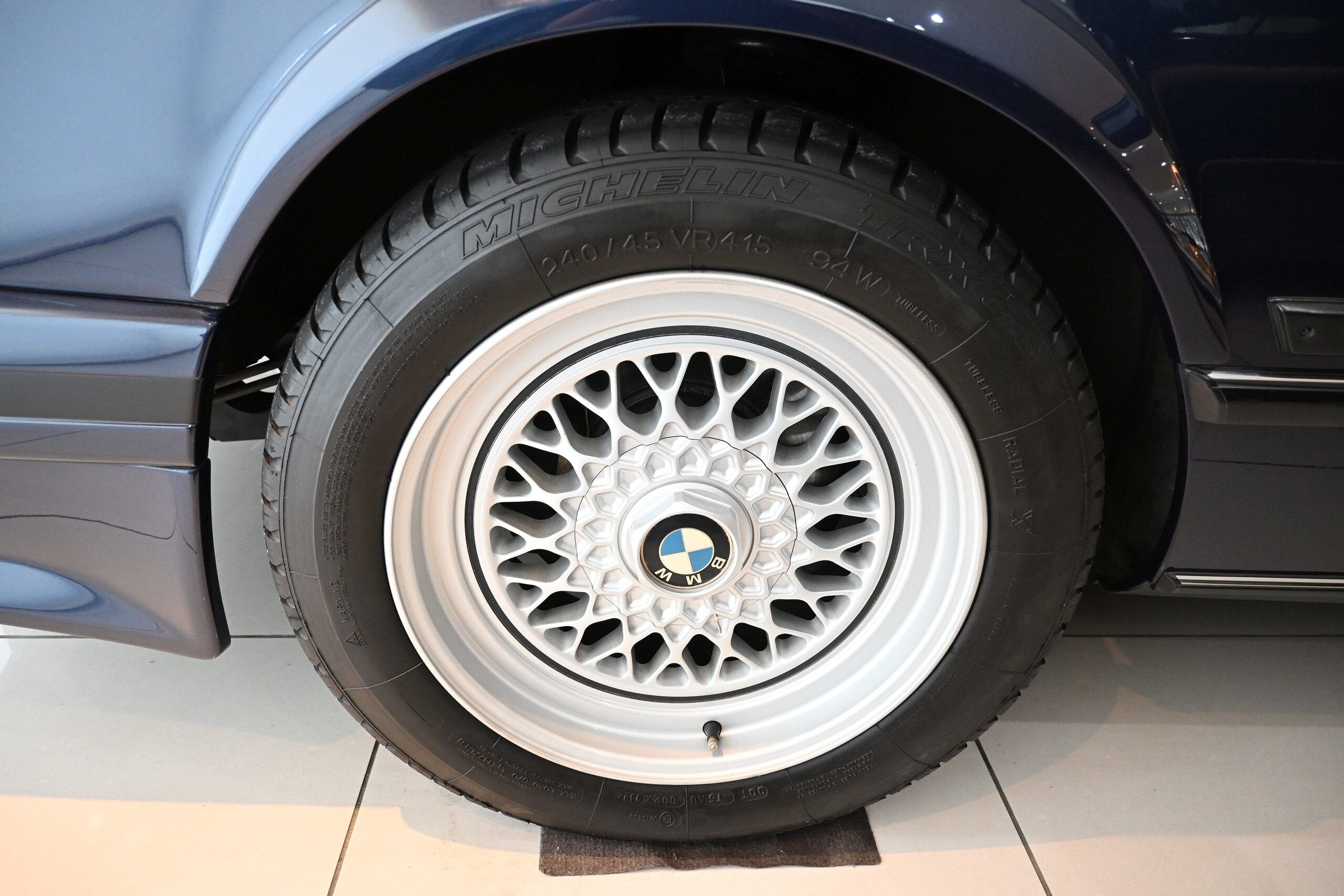 BMW 635CSi (photo: 11)