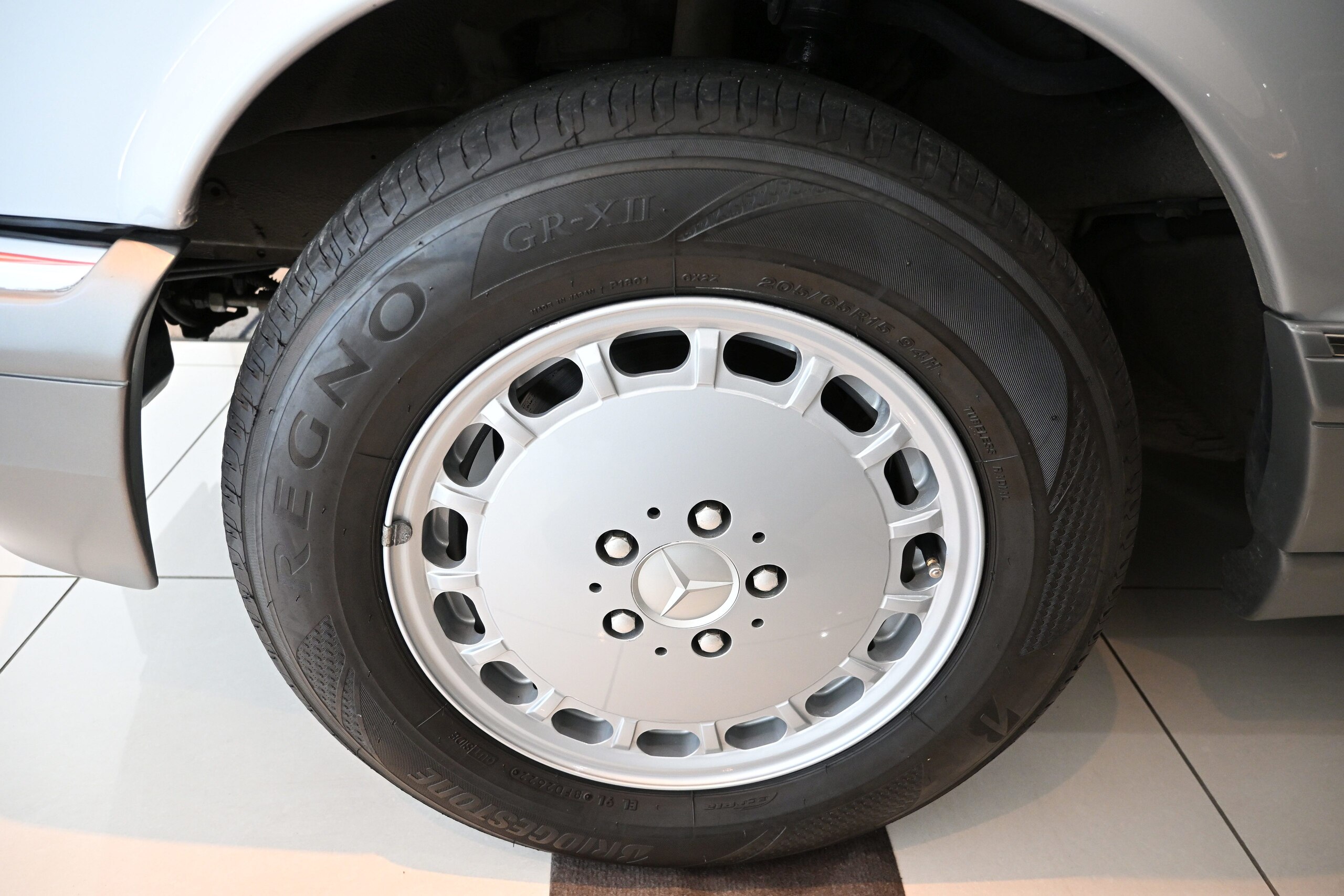 Mercedes Benz 560SEC (photo: 11)