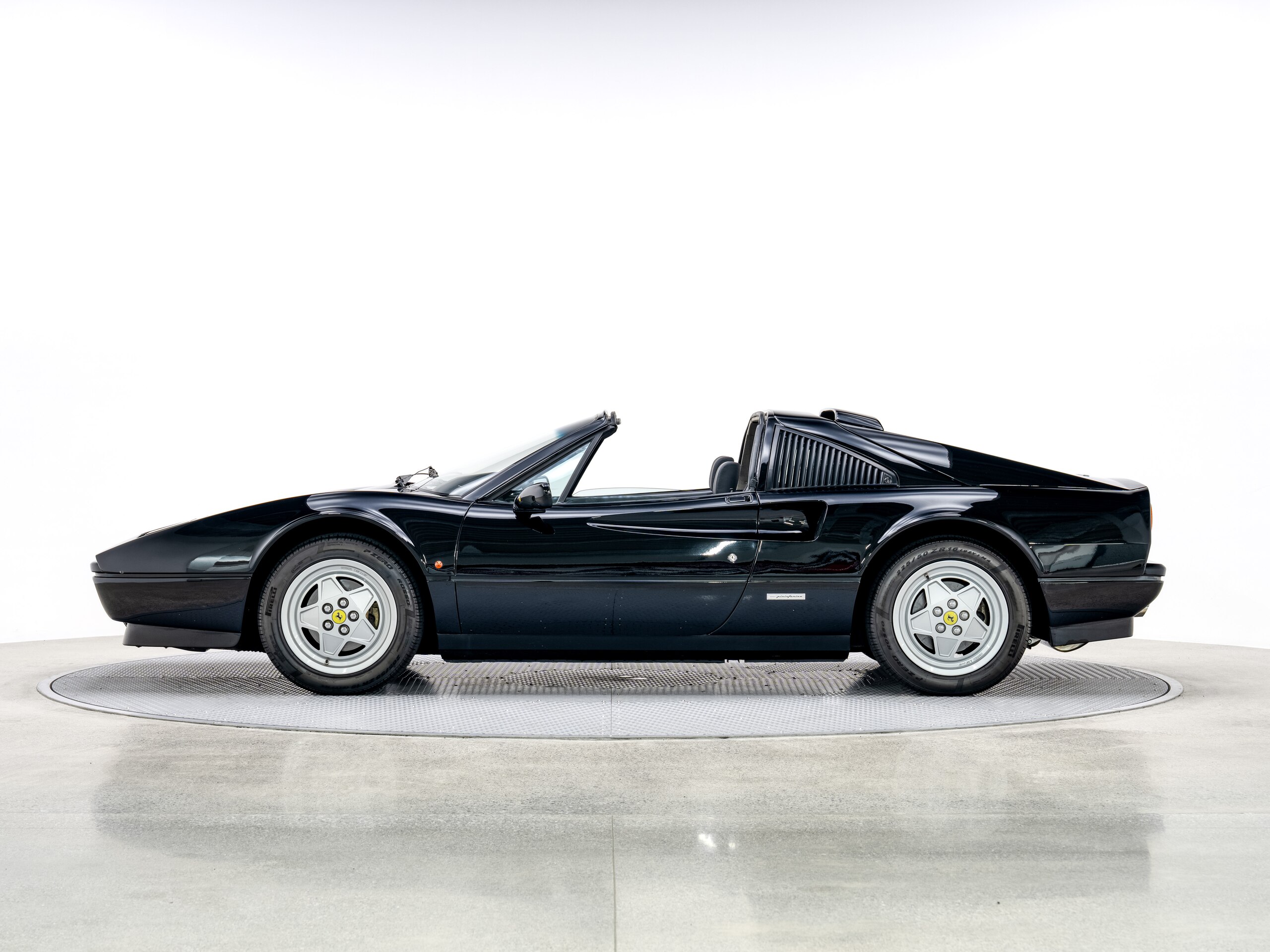 Ferrari 328GTS (photo: 4)