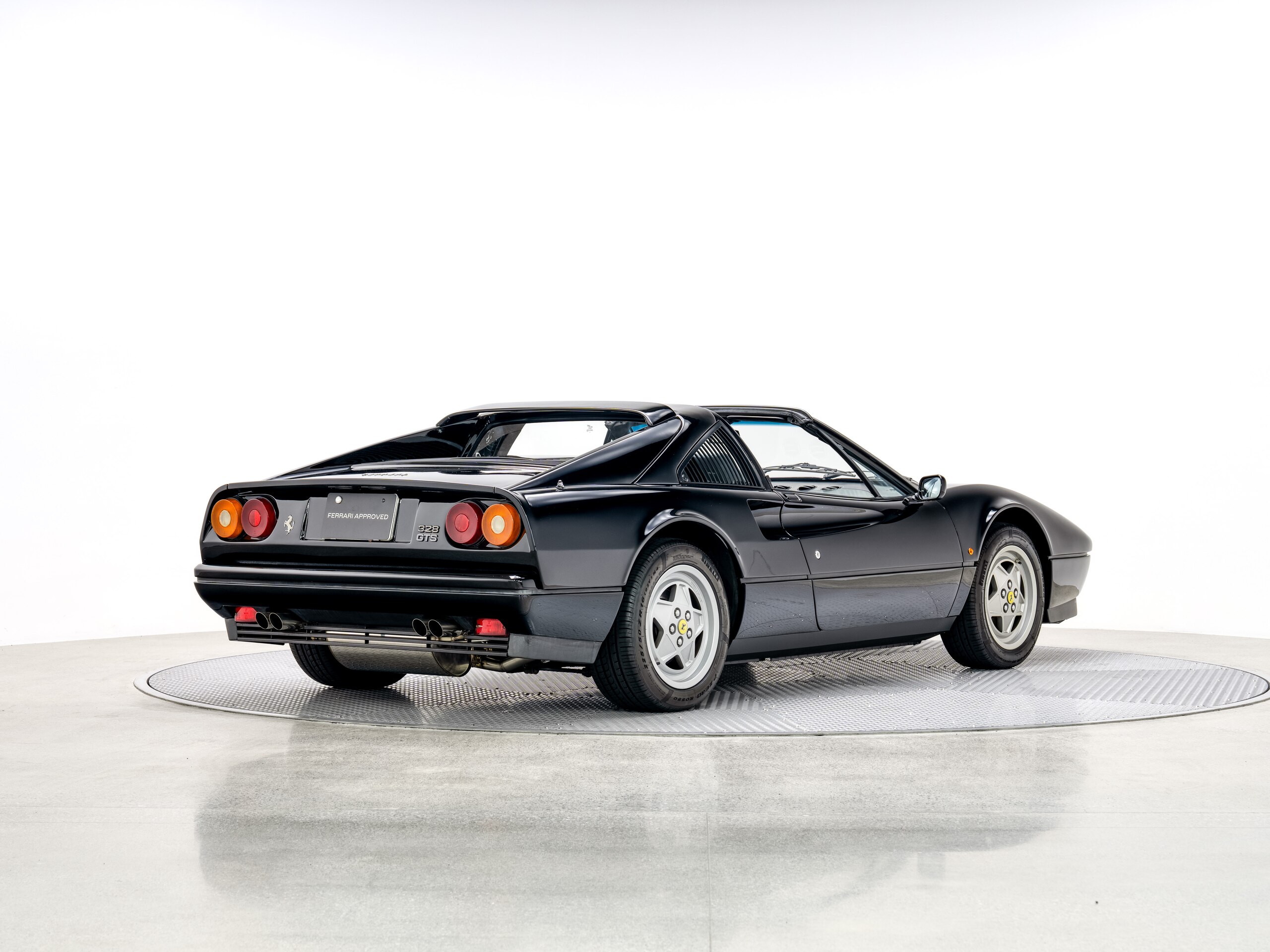 Ferrari 328GTS (photo: 7)