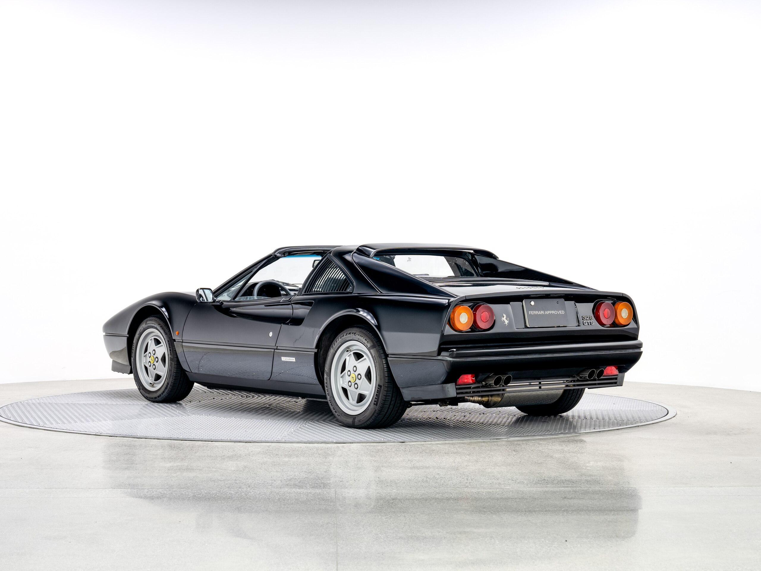 Ferrari 328GTS (photo: 5)