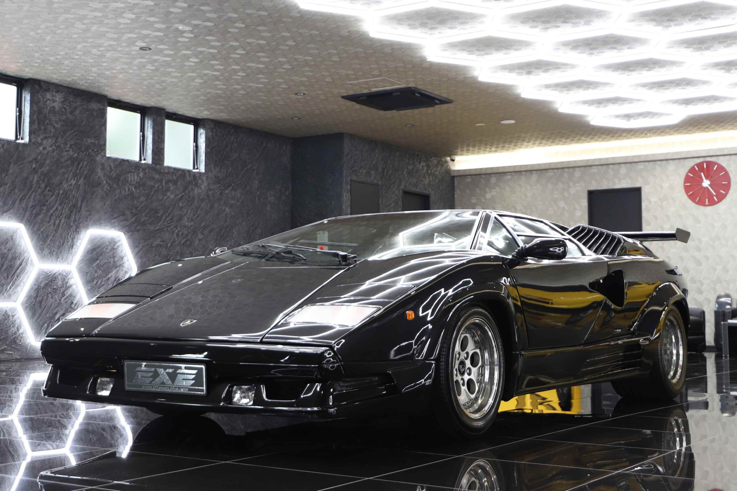 Lamborghini Countach Anniversary Edition (photo: 1)
