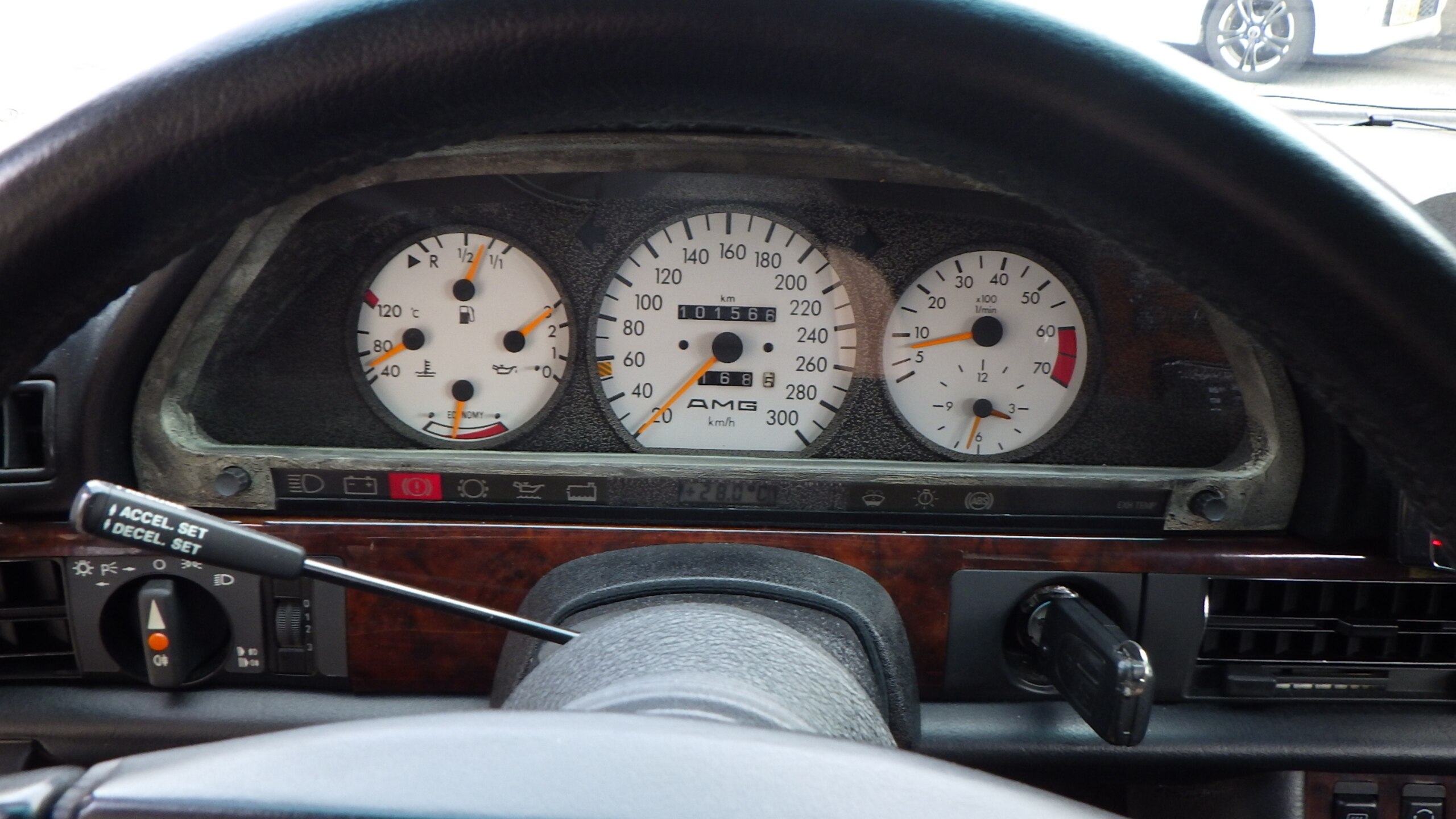 Mercedes Benz 560SEL 6.0 AMG (photo: 9)