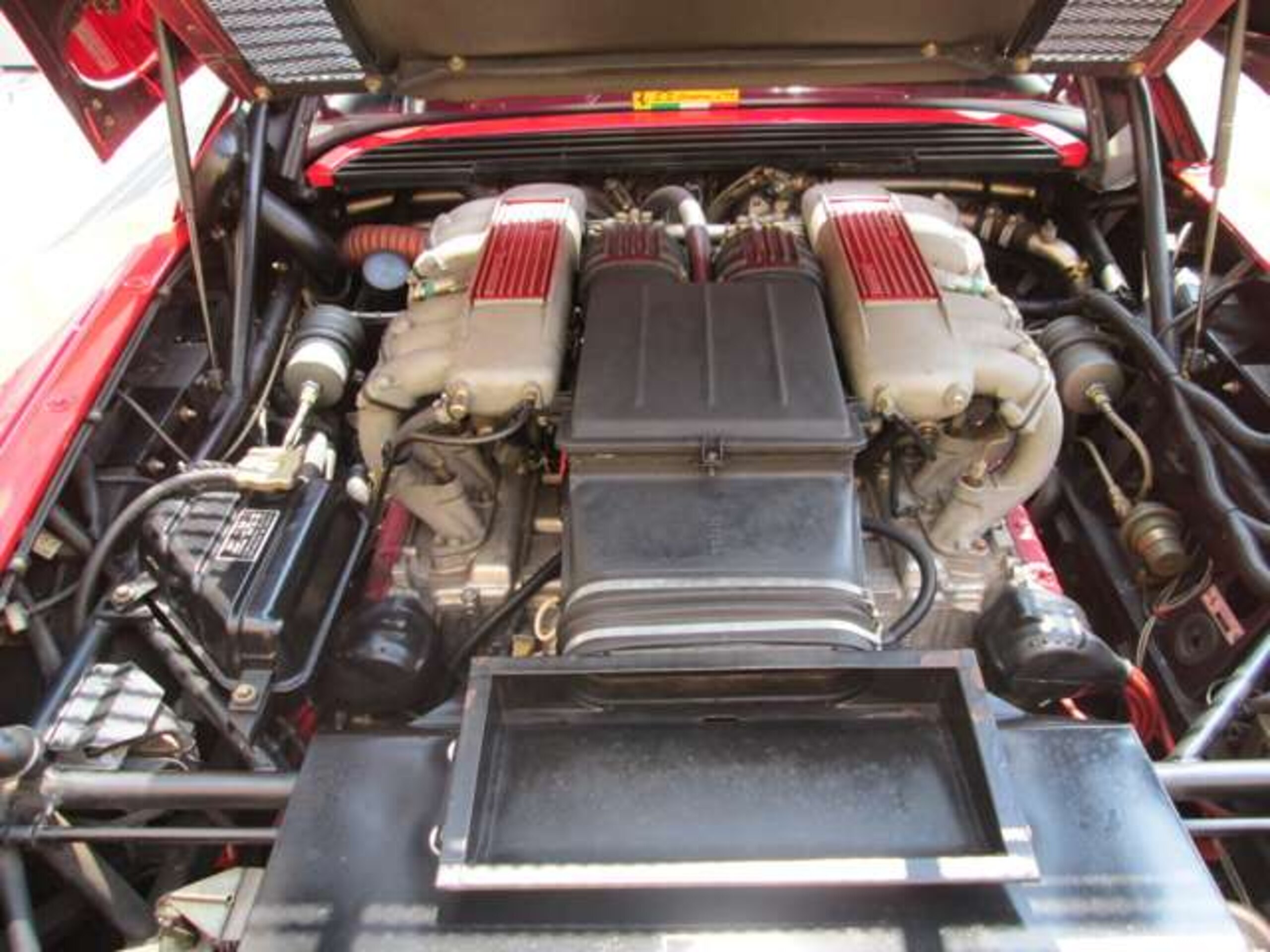 Ferrari Testarossa (photo: 16)