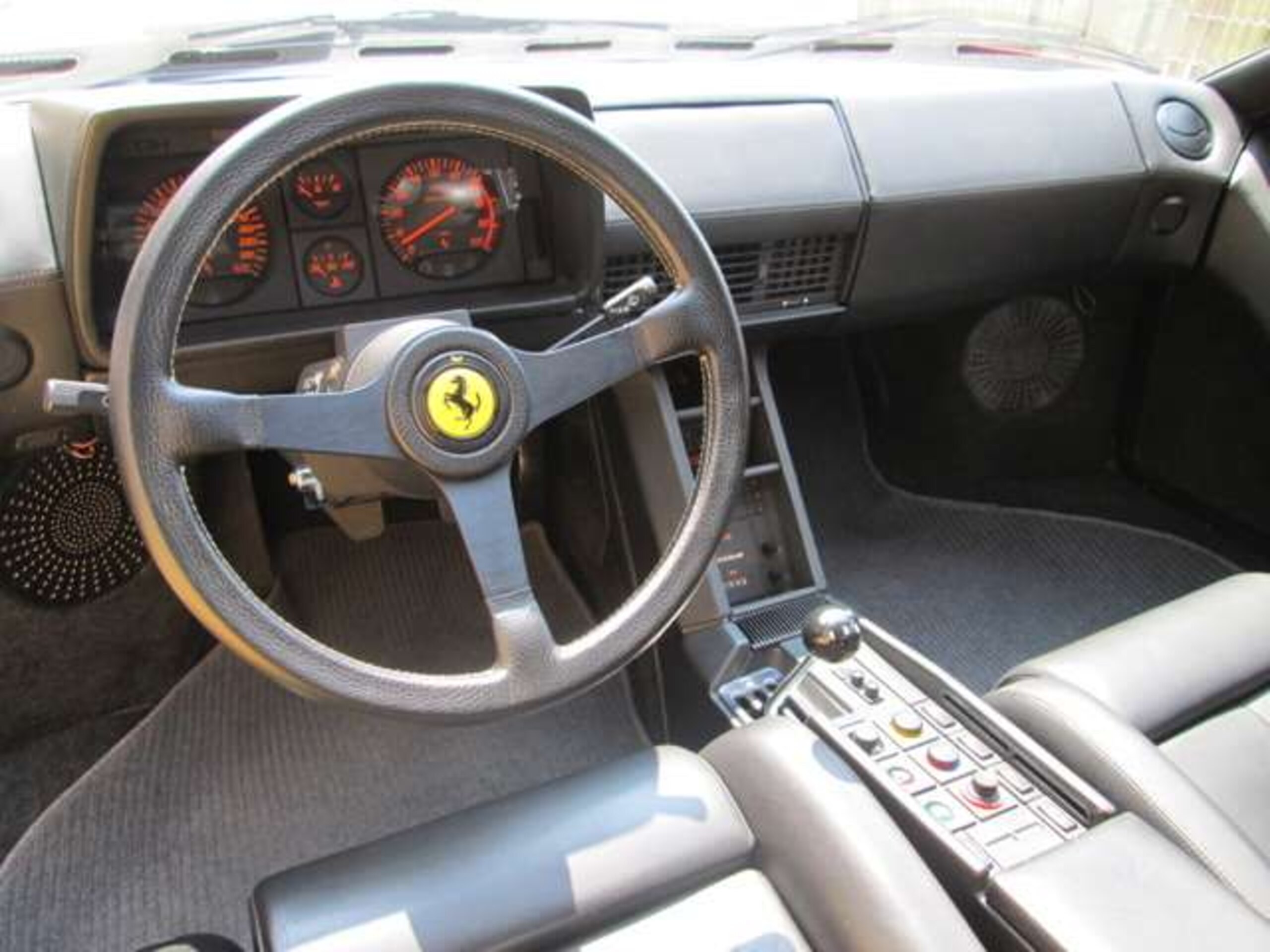 Ferrari Testarossa (photo: 8)