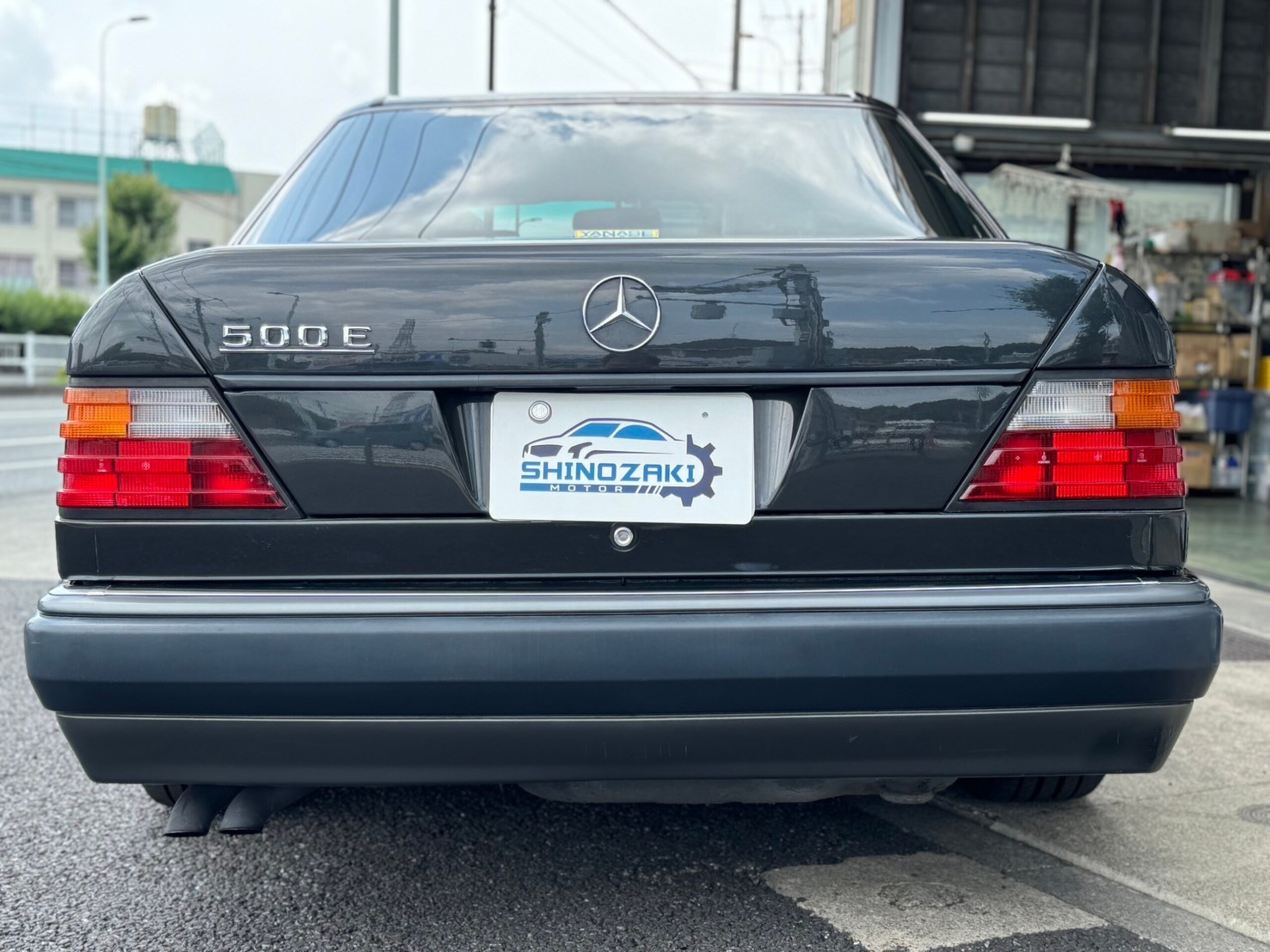Mercedes Benz E500 (photo: 3)