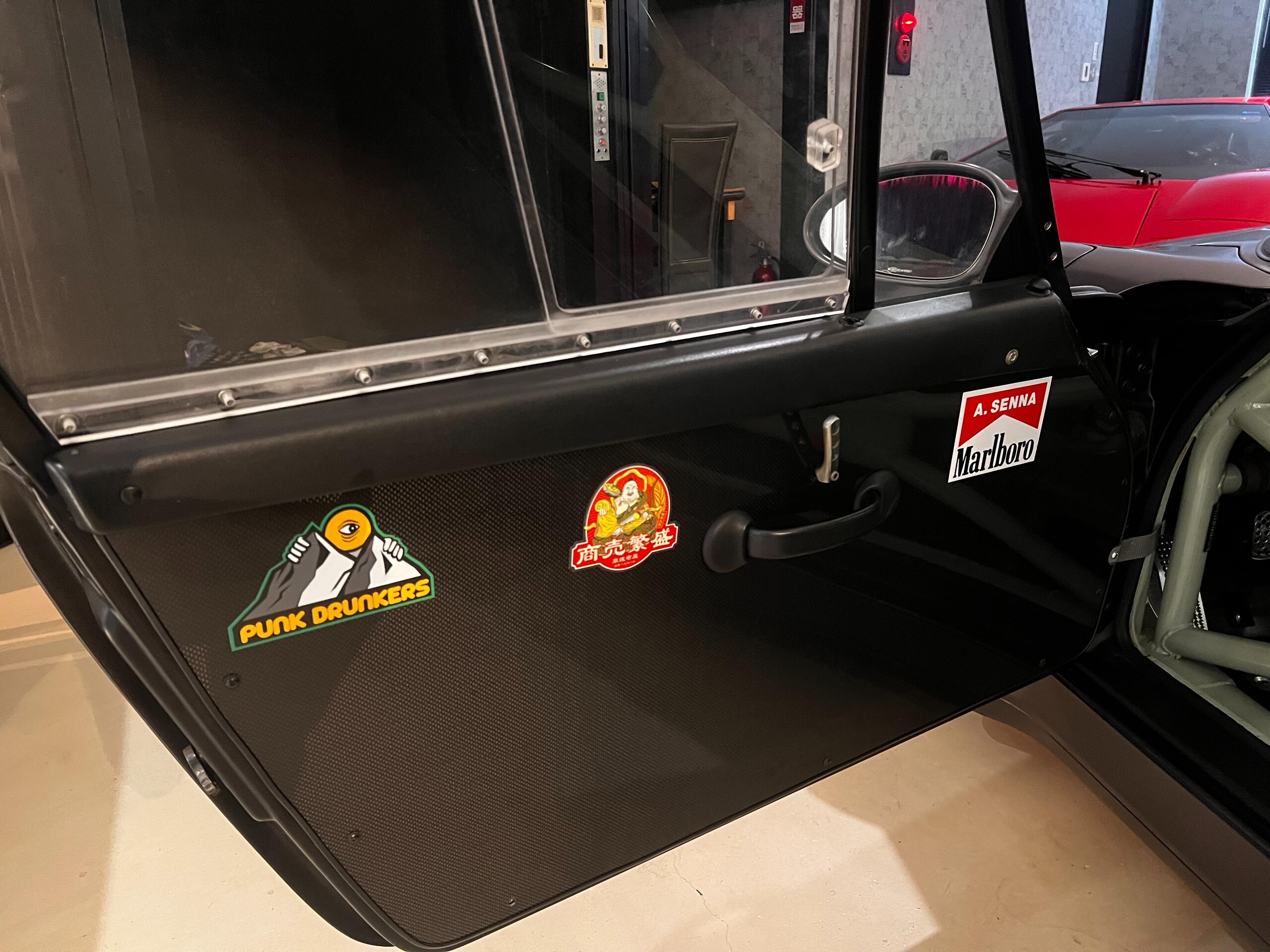 Porsche 911 Carrera 2 (photo: 6)