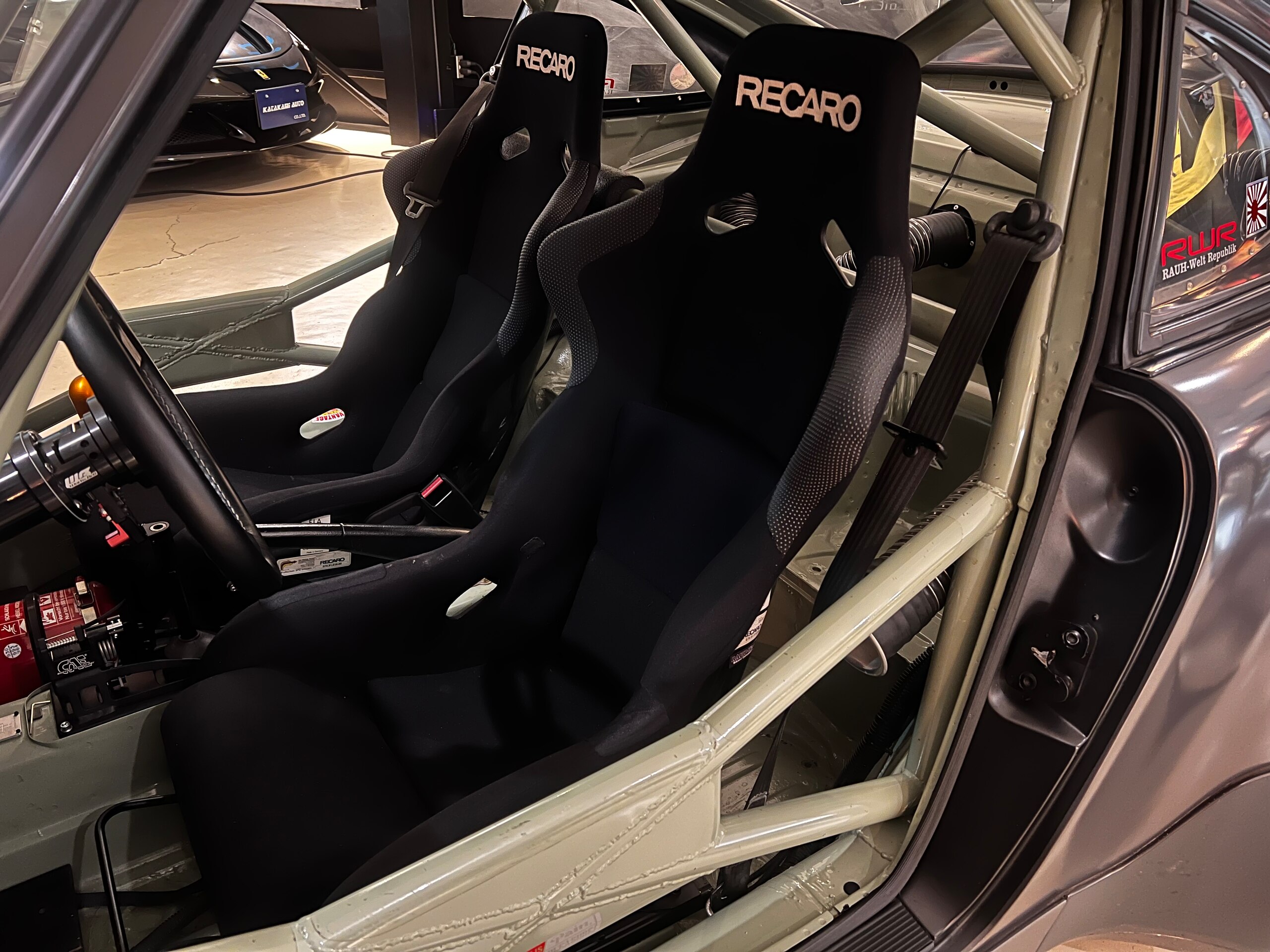 Porsche 911 Carrera 2 (photo: 8)