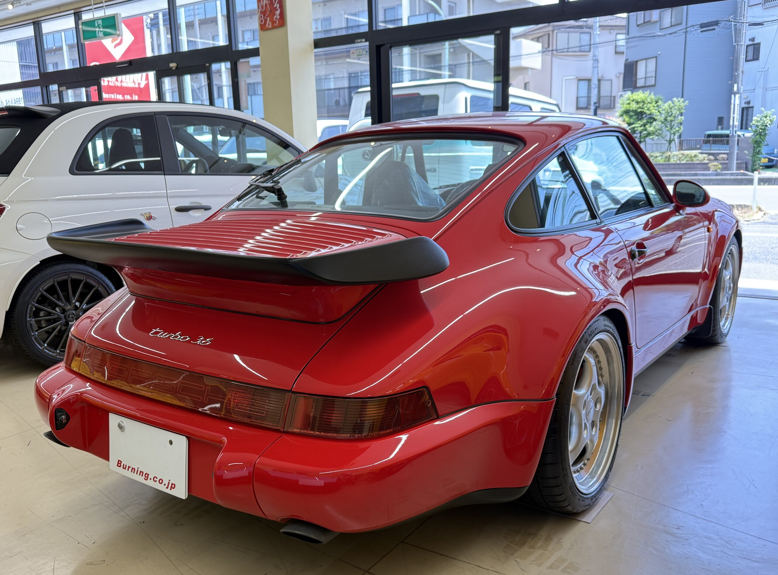 Porsche 911 Turbo (photo: 6)