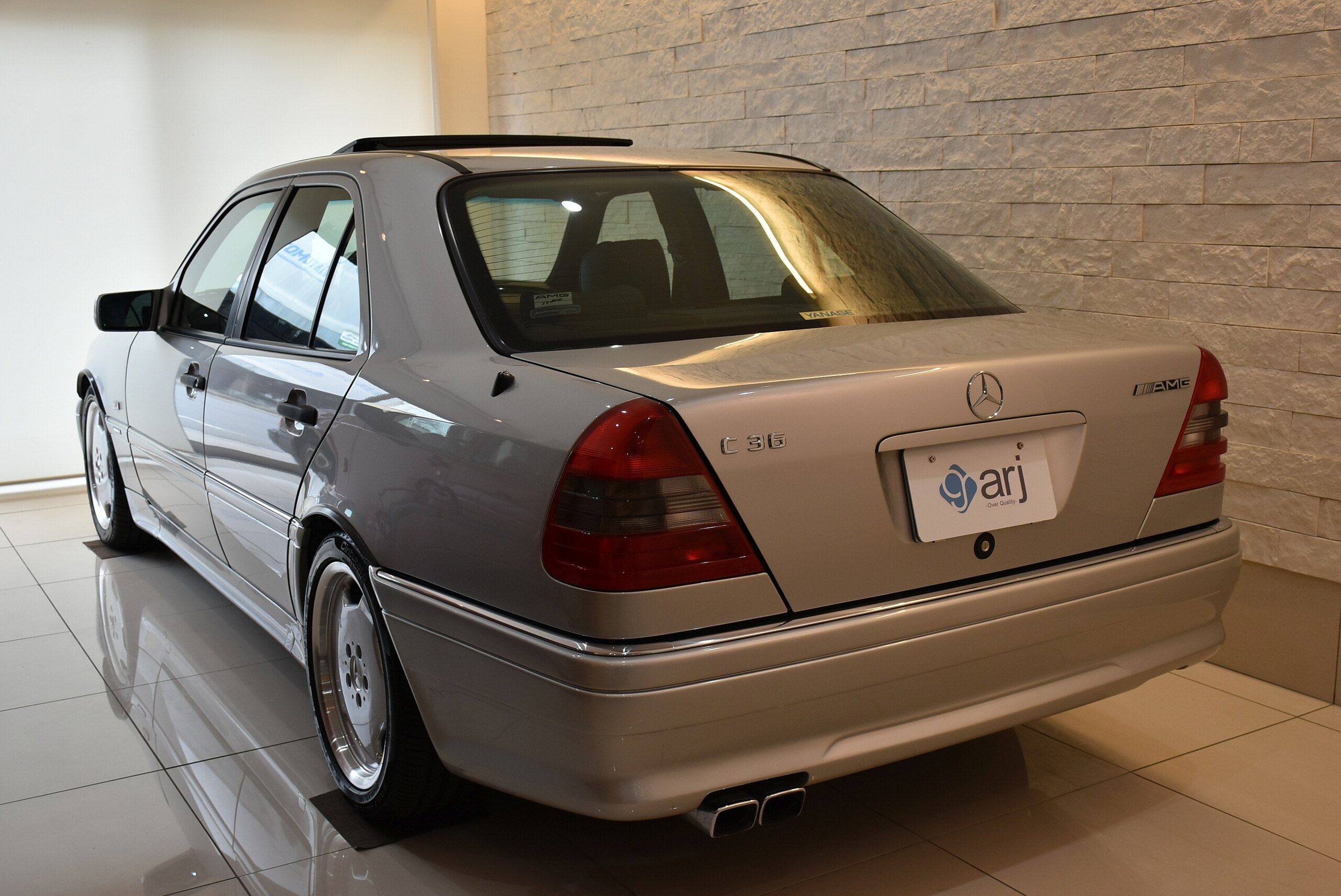 Mercedes Benz C36 AMG (photo: 2)