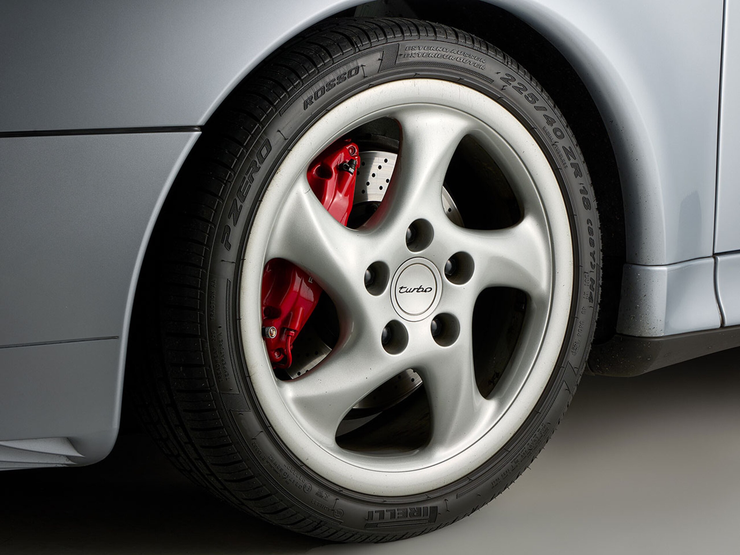 Porsche 911 Turbo (photo: 10)