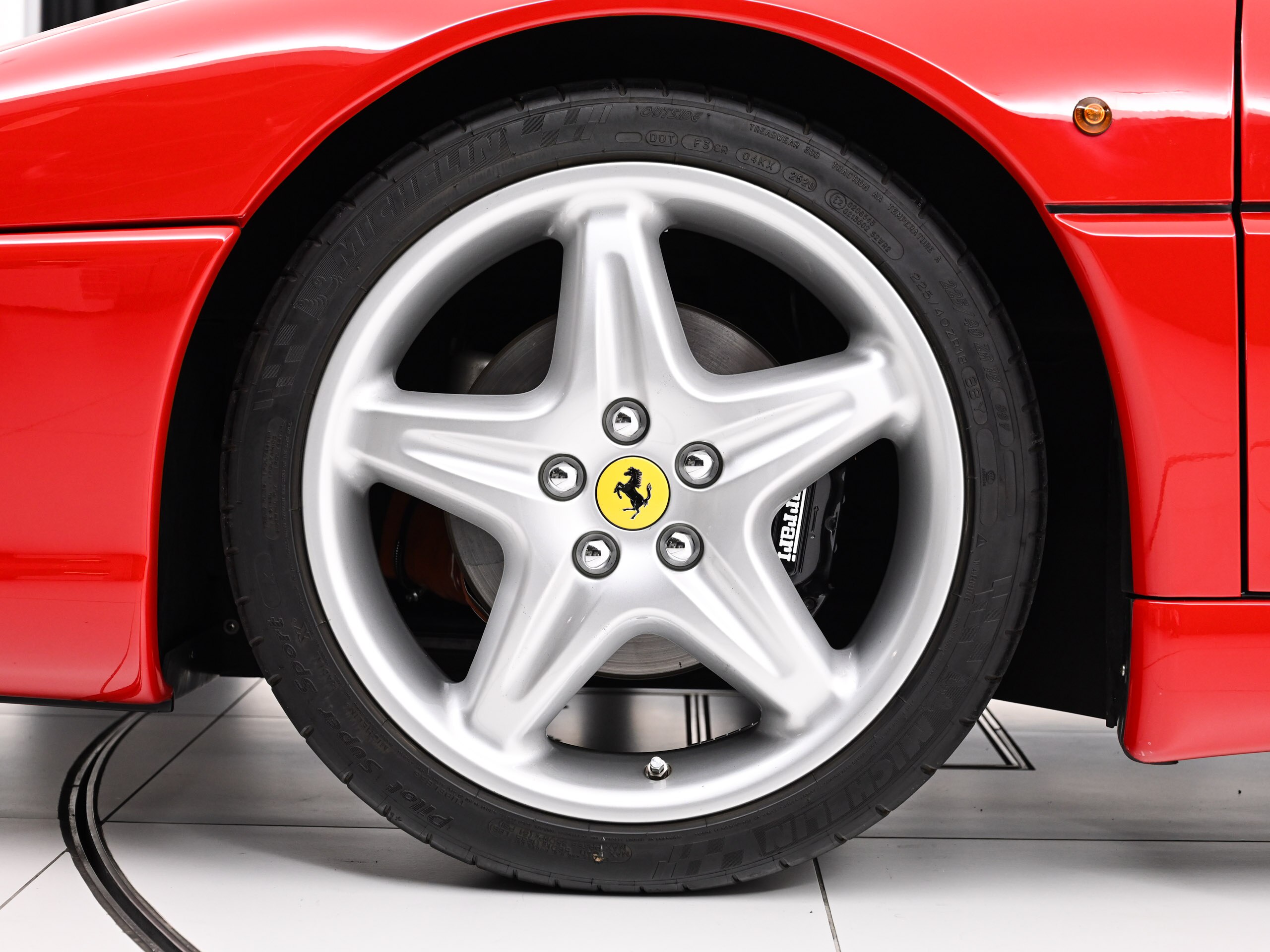 Ferrari F355 Berlinetta (photo: 11)